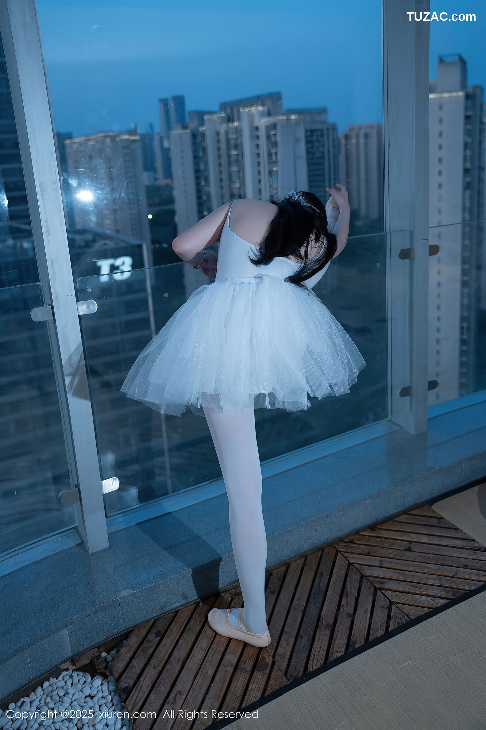 XiuRen秀人网-10575-软情-白色芭蕾服爆乳白丝-2025.07.23