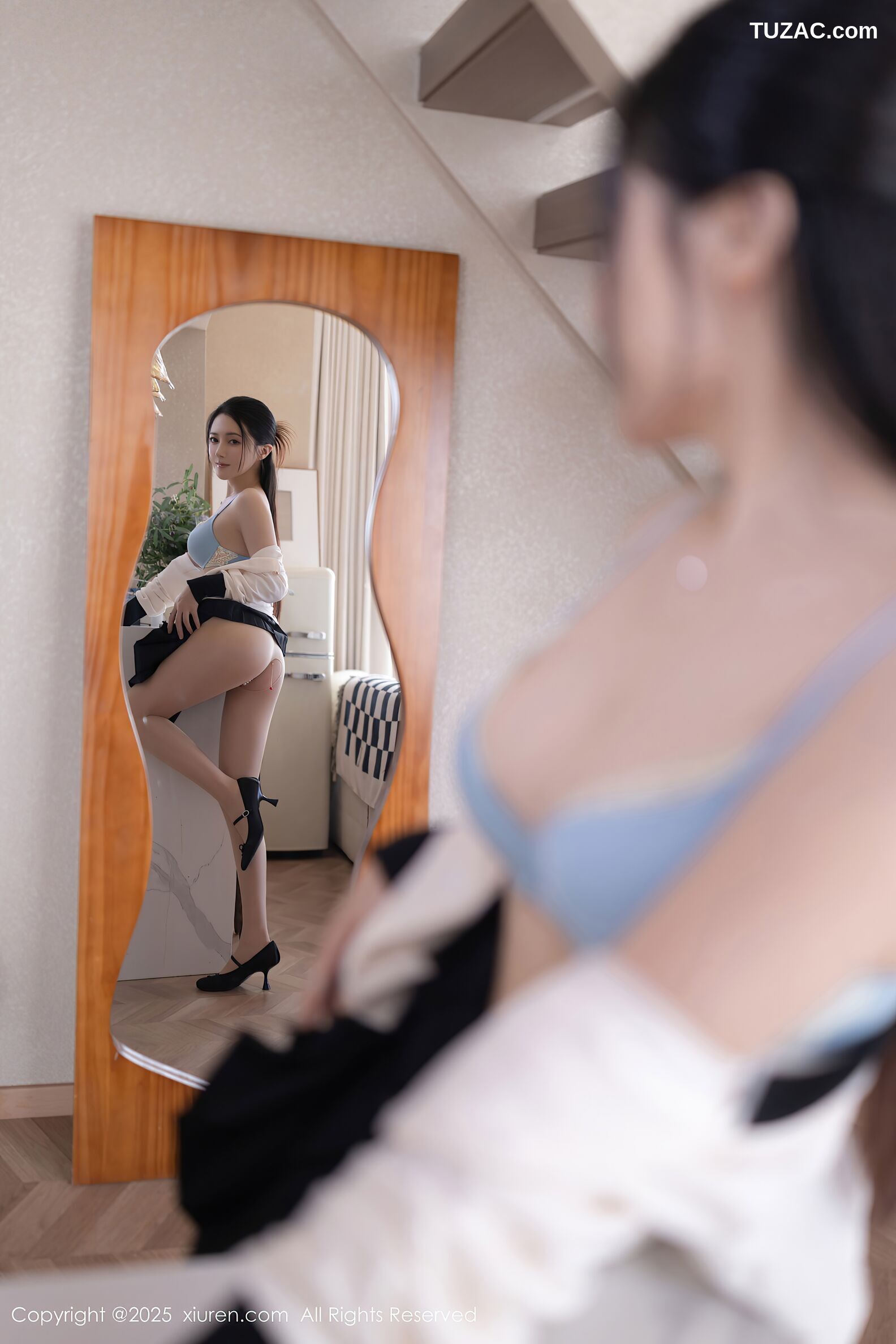 XiuRen秀人网-10615-鱼子酱Fish-白衬衫黑色短裙肉色丝袜-2025.08.01
