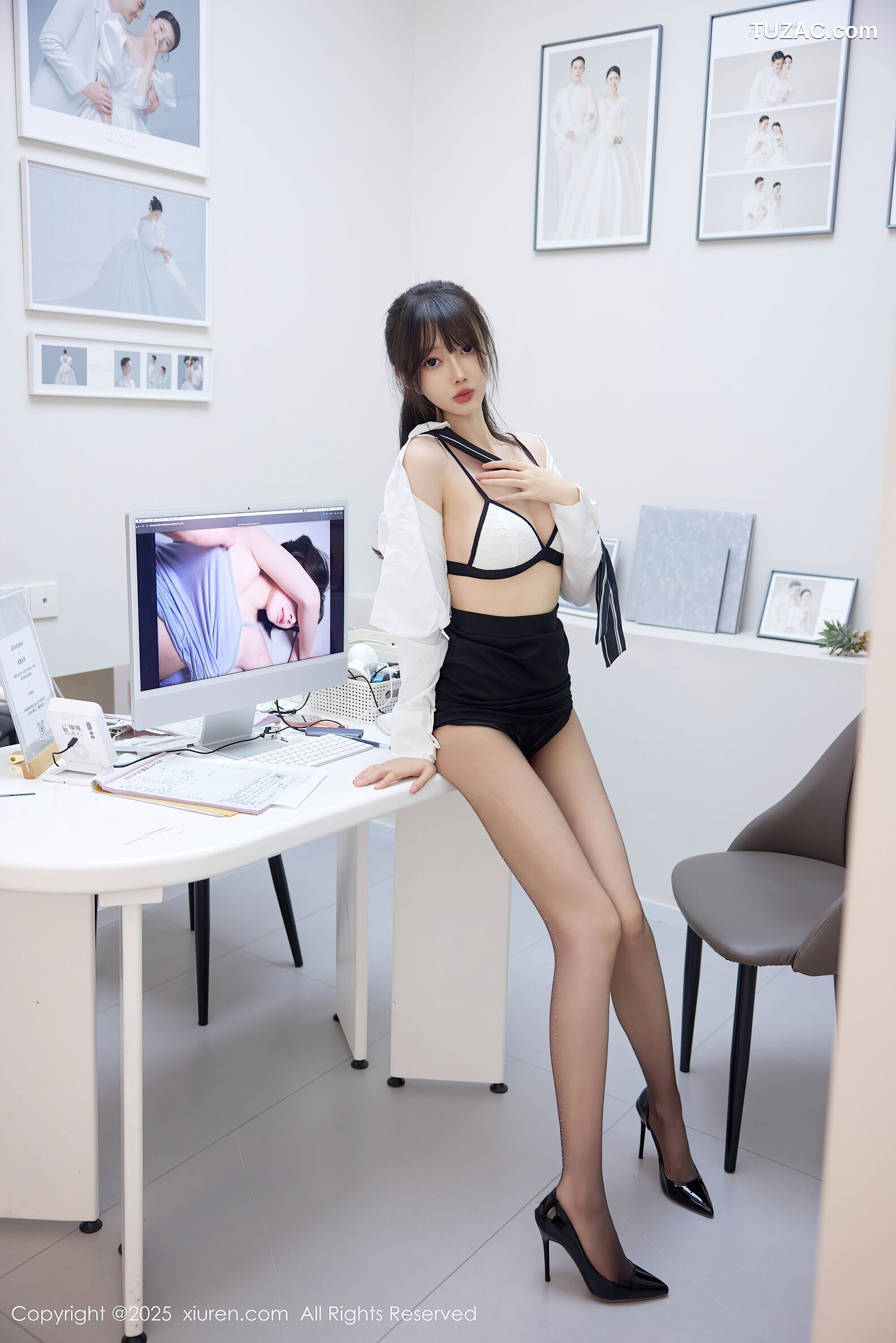 XiuRen秀人网-10636-玥儿玥er-OL白衬衫黑短裙黑丝-2025.08.11