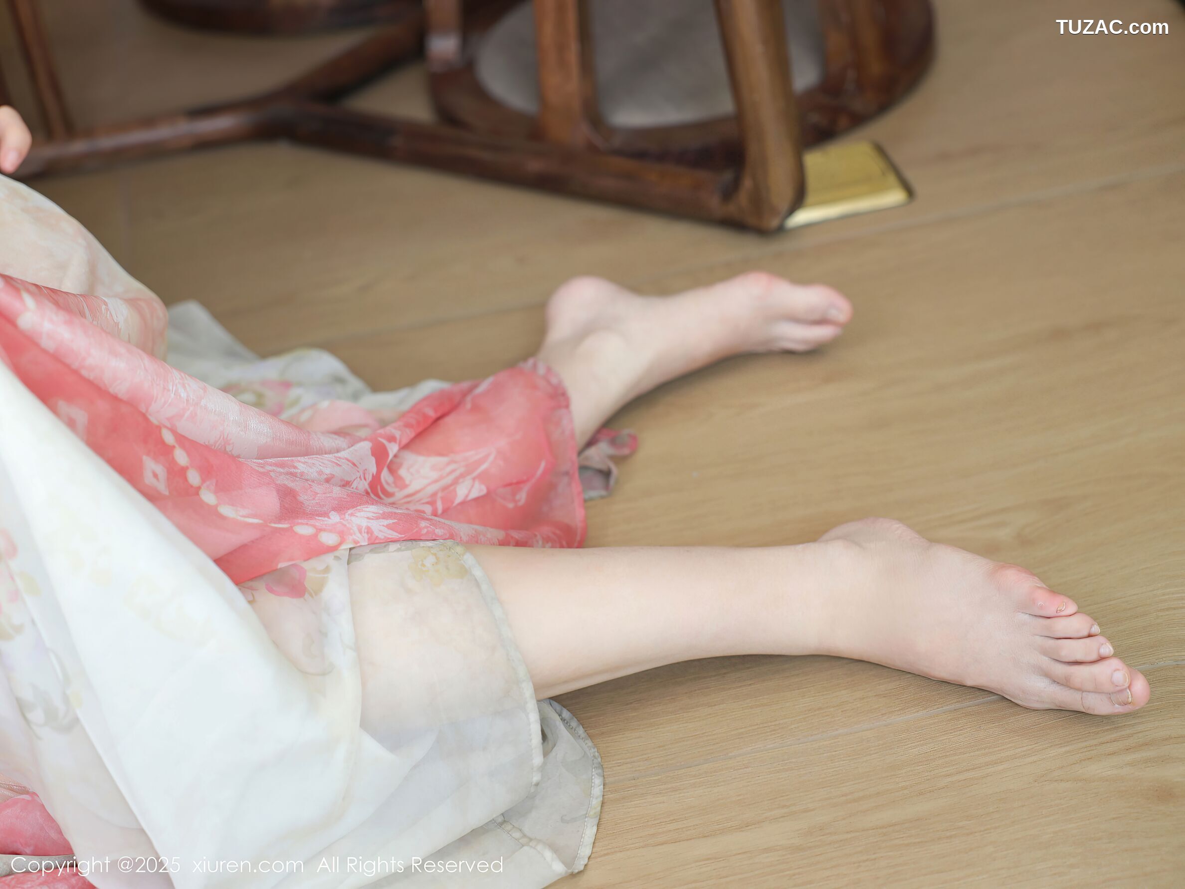 XiuRen秀人网-10645-梨霜儿-浅色古风汉服茶道-2025.08.13