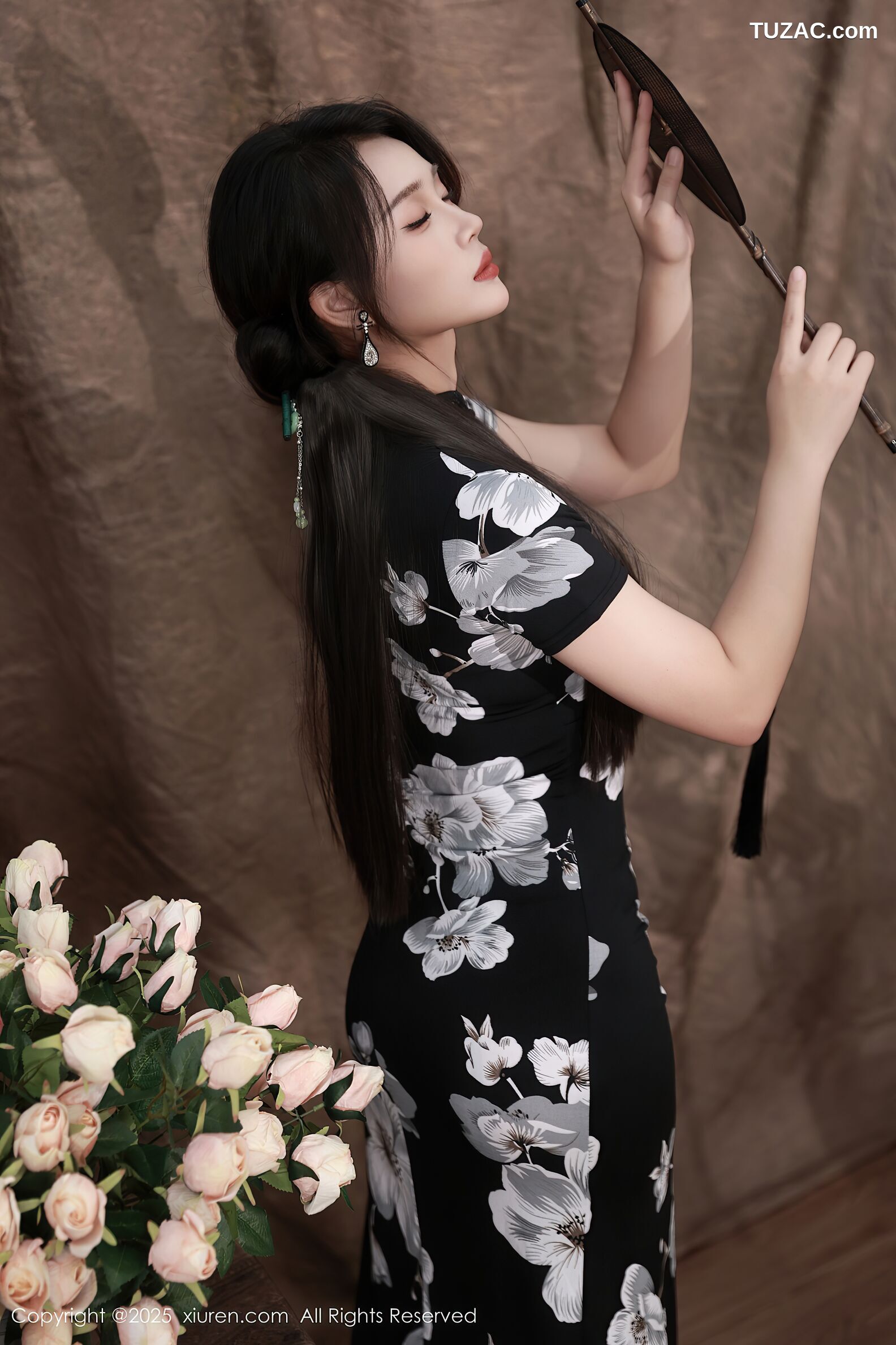 XiuRen秀人网-10655-南乔-黑色白印花旗袍紫色情趣内衣-2025.08.15