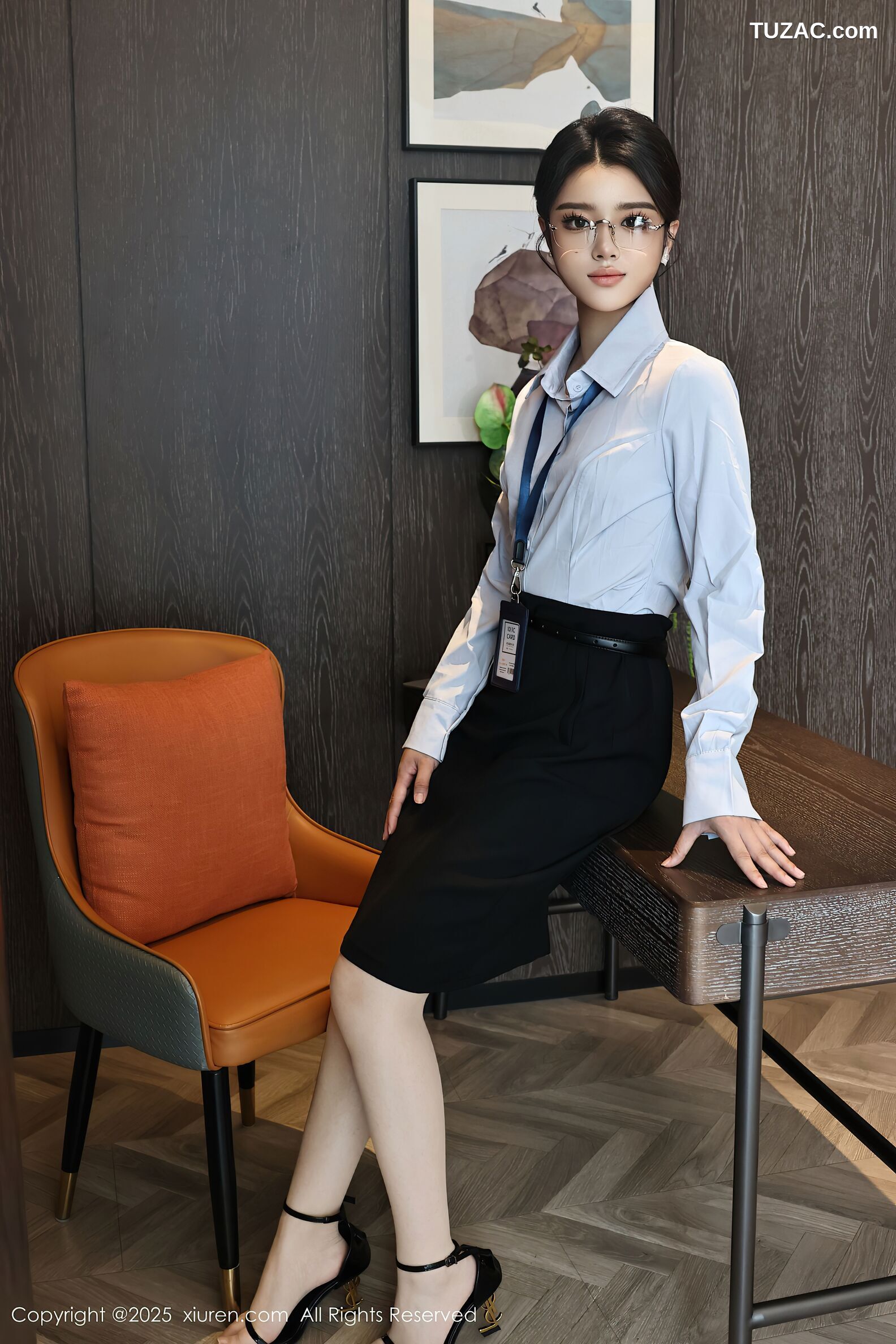 XiuRen秀人网-10674-糯梨子-OL白衬衫黑短裙肉丝-2025.08.21