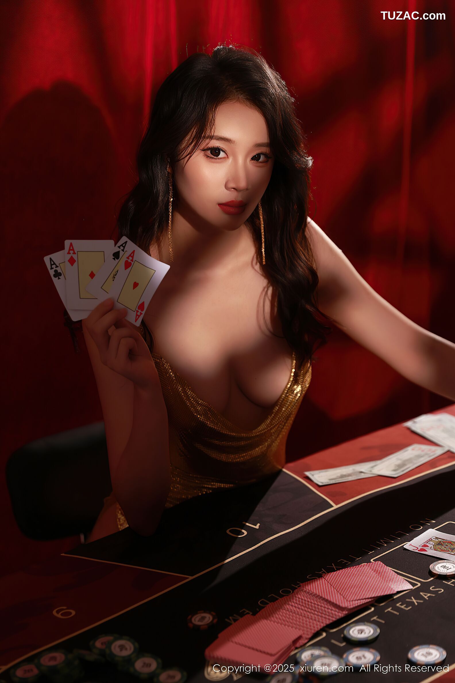 XiuRen秀人网-10681-南乔-荷官金色吊带情趣内衣爆乳-2025.08.22