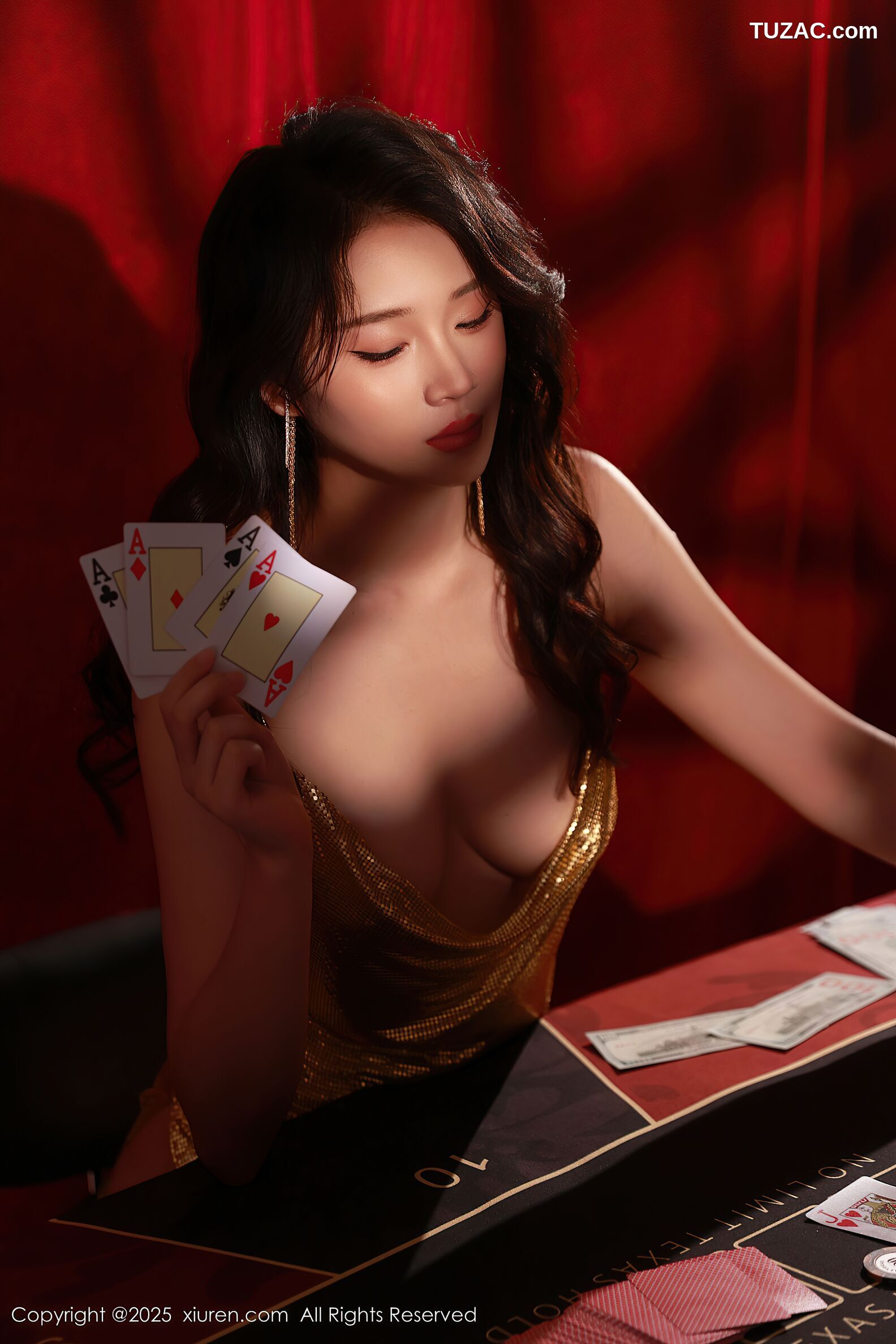 XiuRen秀人网-10681-南乔-荷官金色吊带情趣内衣爆乳-2025.08.22