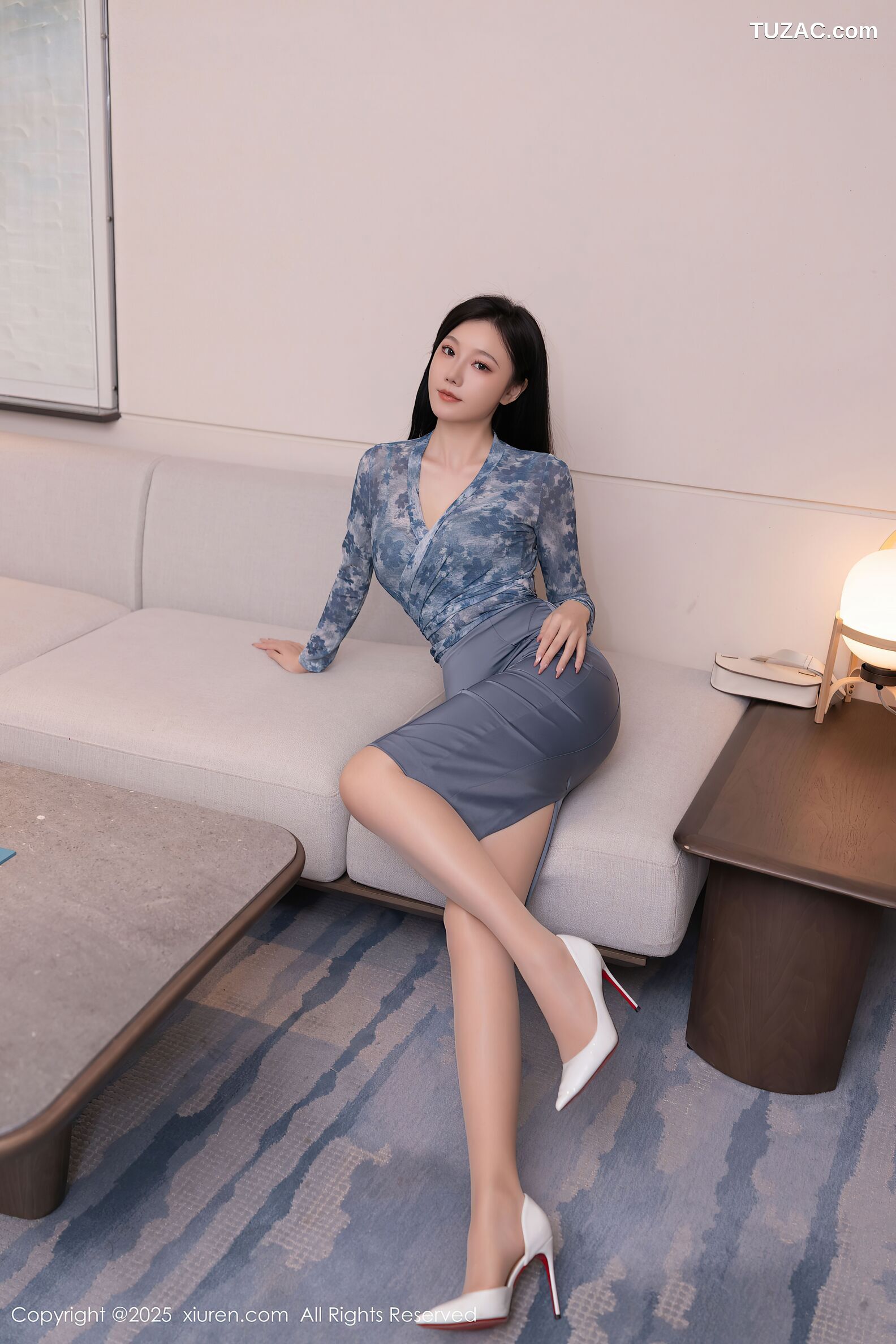 XiuRen秀人网-10693-安然anran-灰色长裙灰内衣肉丝-2025.08.26