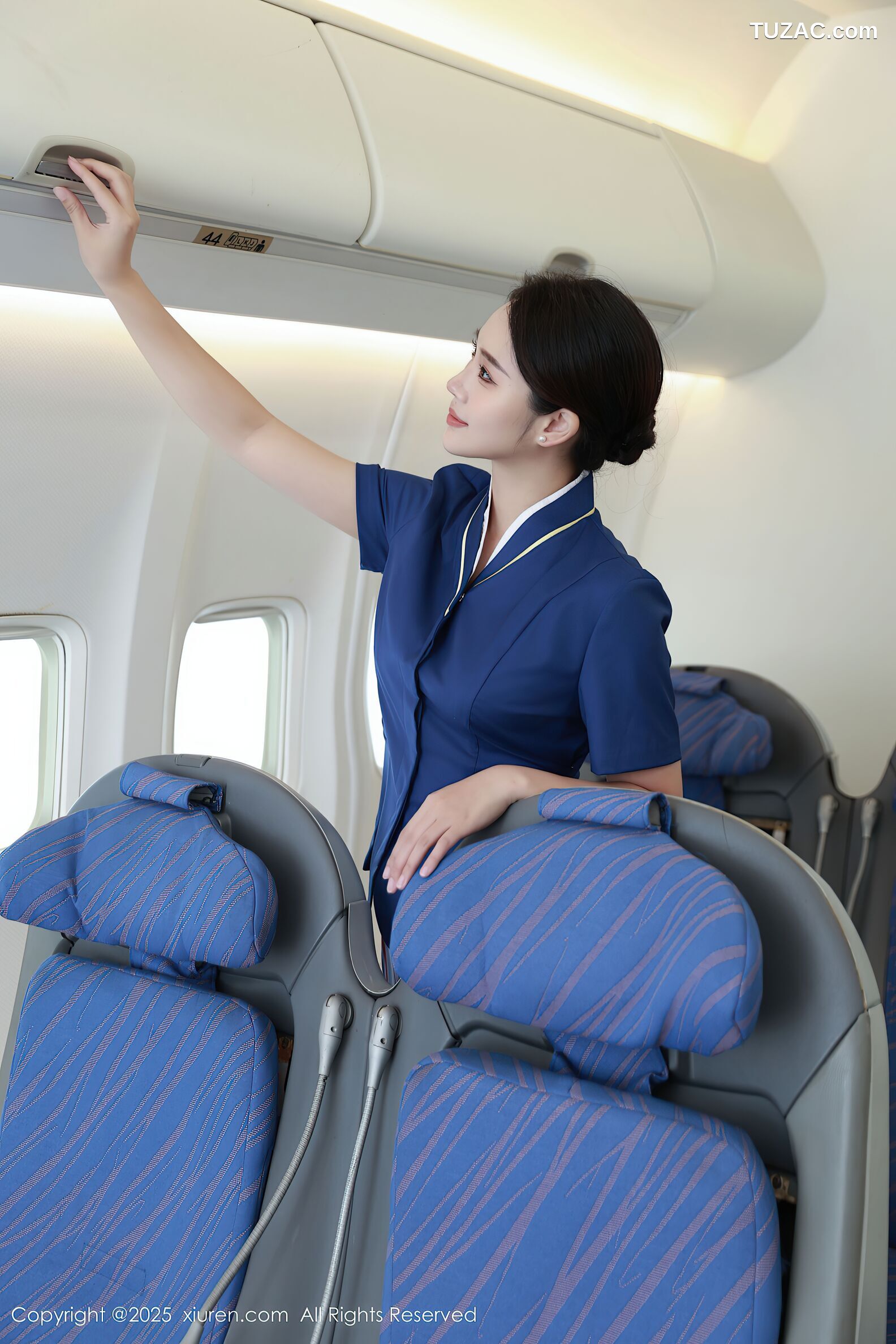 XiuRen秀人网-10708-南乔-蓝色空姐制服白色内衣肉丝-2025.08.29
