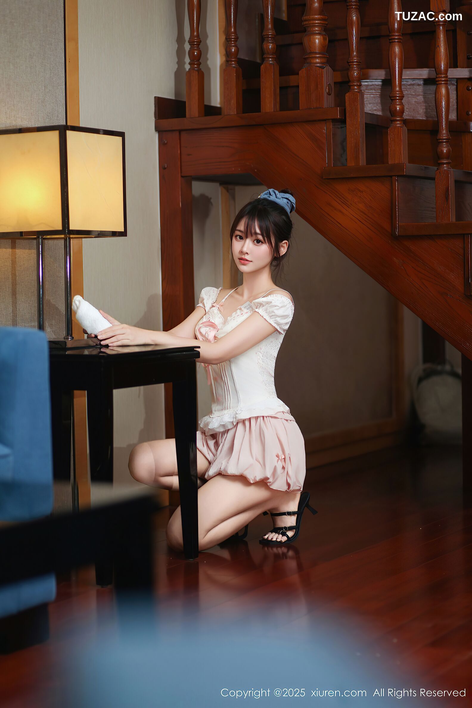XiuRen秀人网-10730-炎恬kitty-白色吊带少女短裙香肩-2025.09.05