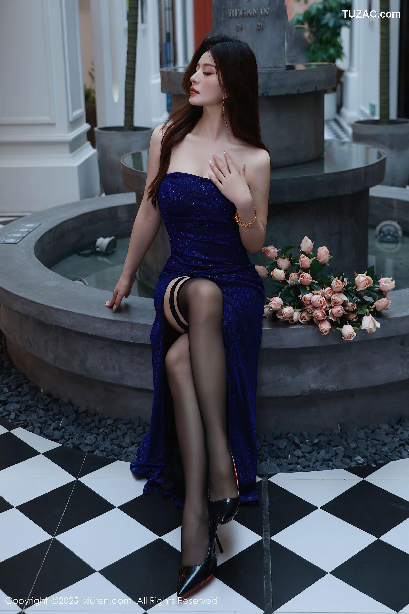 XiuRen秀人网-10740-阿依莎-蓝色抹胸长裙蓝色内衣黑丝-2025.09.08