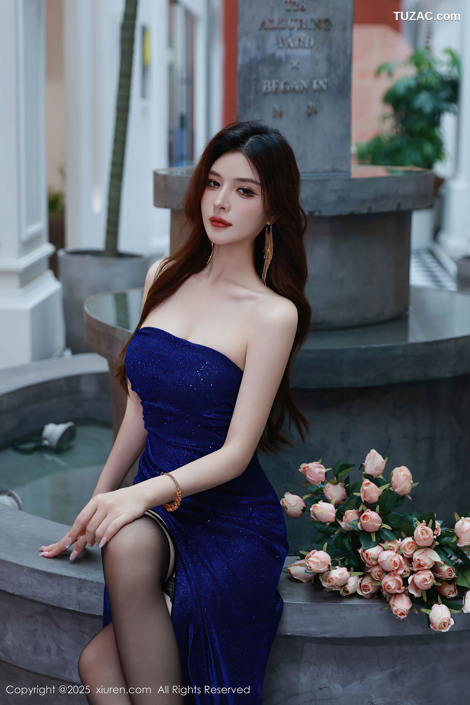 XiuRen秀人网-10740-阿依莎-蓝色抹胸长裙蓝色内衣黑丝-2025.09.08