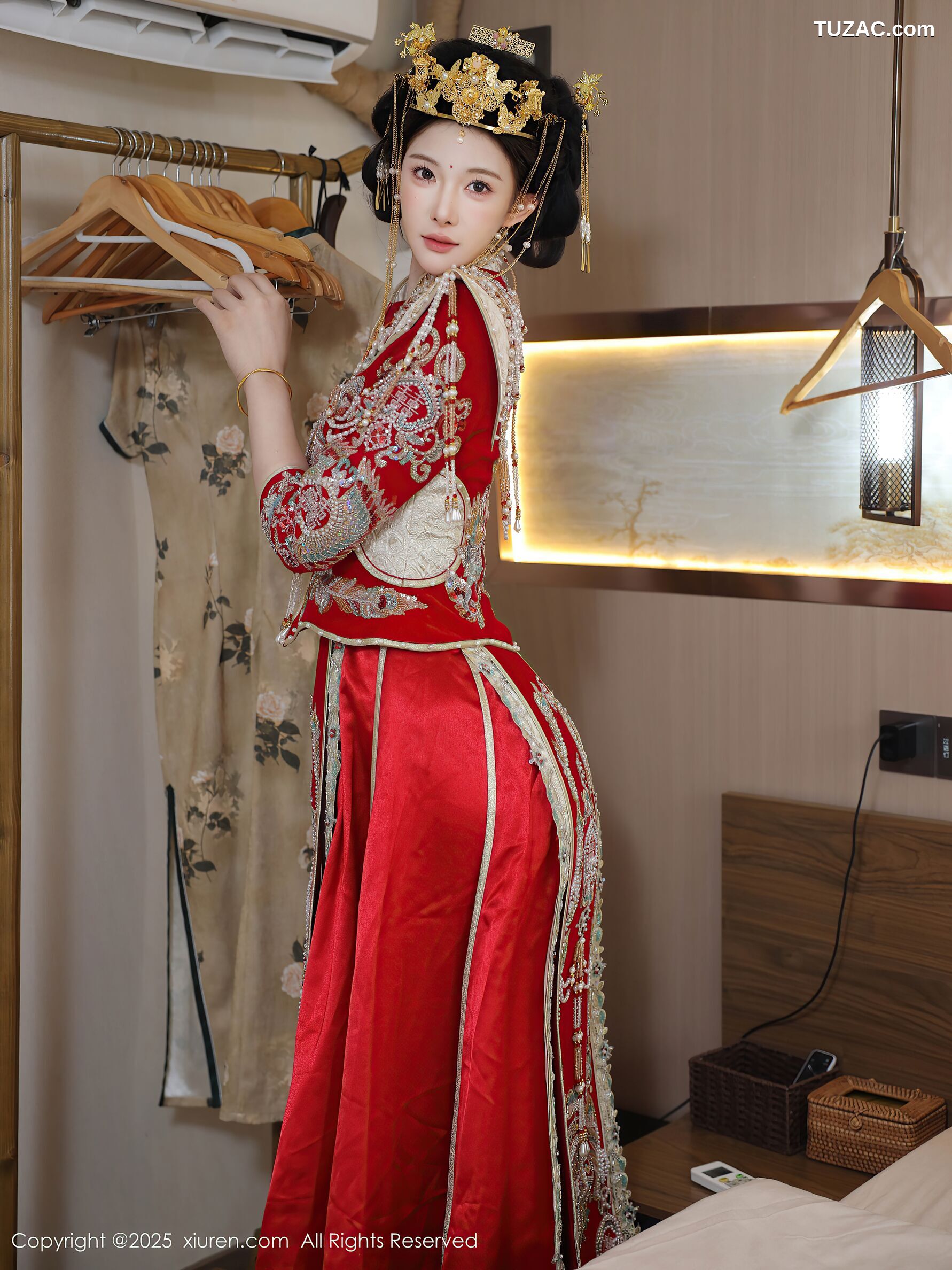 XiuRen秀人网-10742-梨霜儿-新娘红装红色内衣-2025.09.08