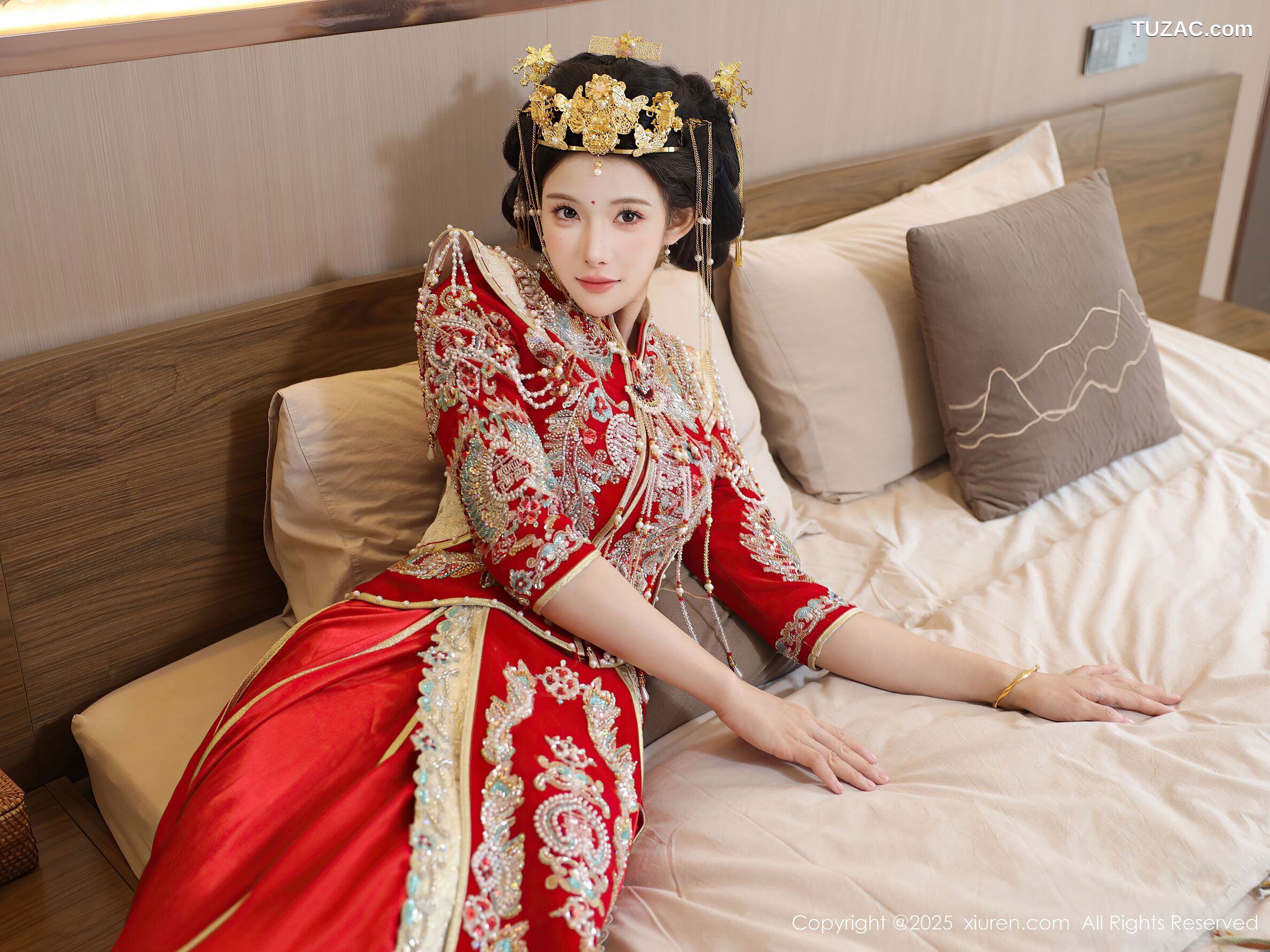 XiuRen秀人网-10742-梨霜儿-新娘红装红色内衣-2025.09.08