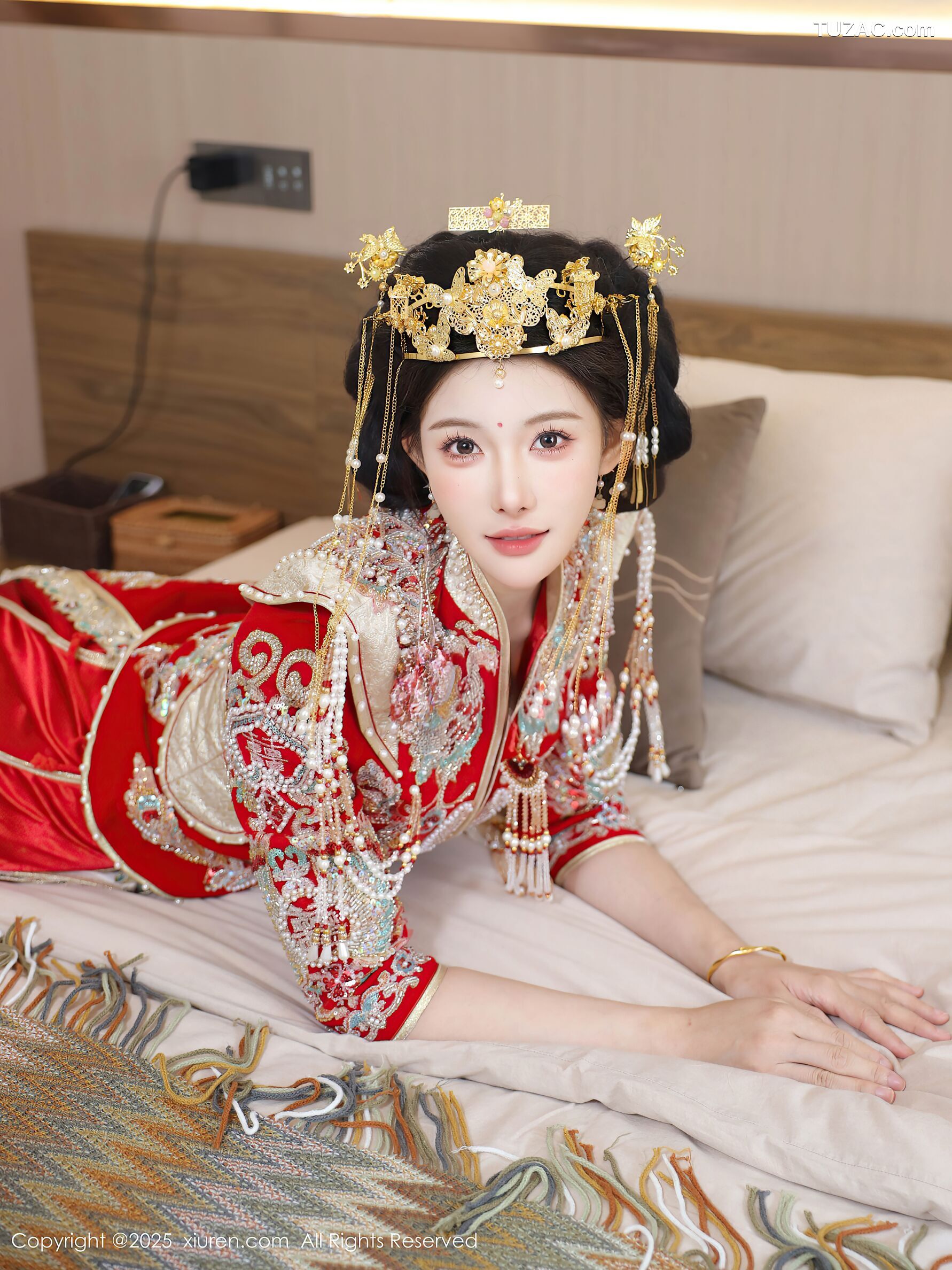 XiuRen秀人网-10742-梨霜儿-新娘红装红色内衣-2025.09.08