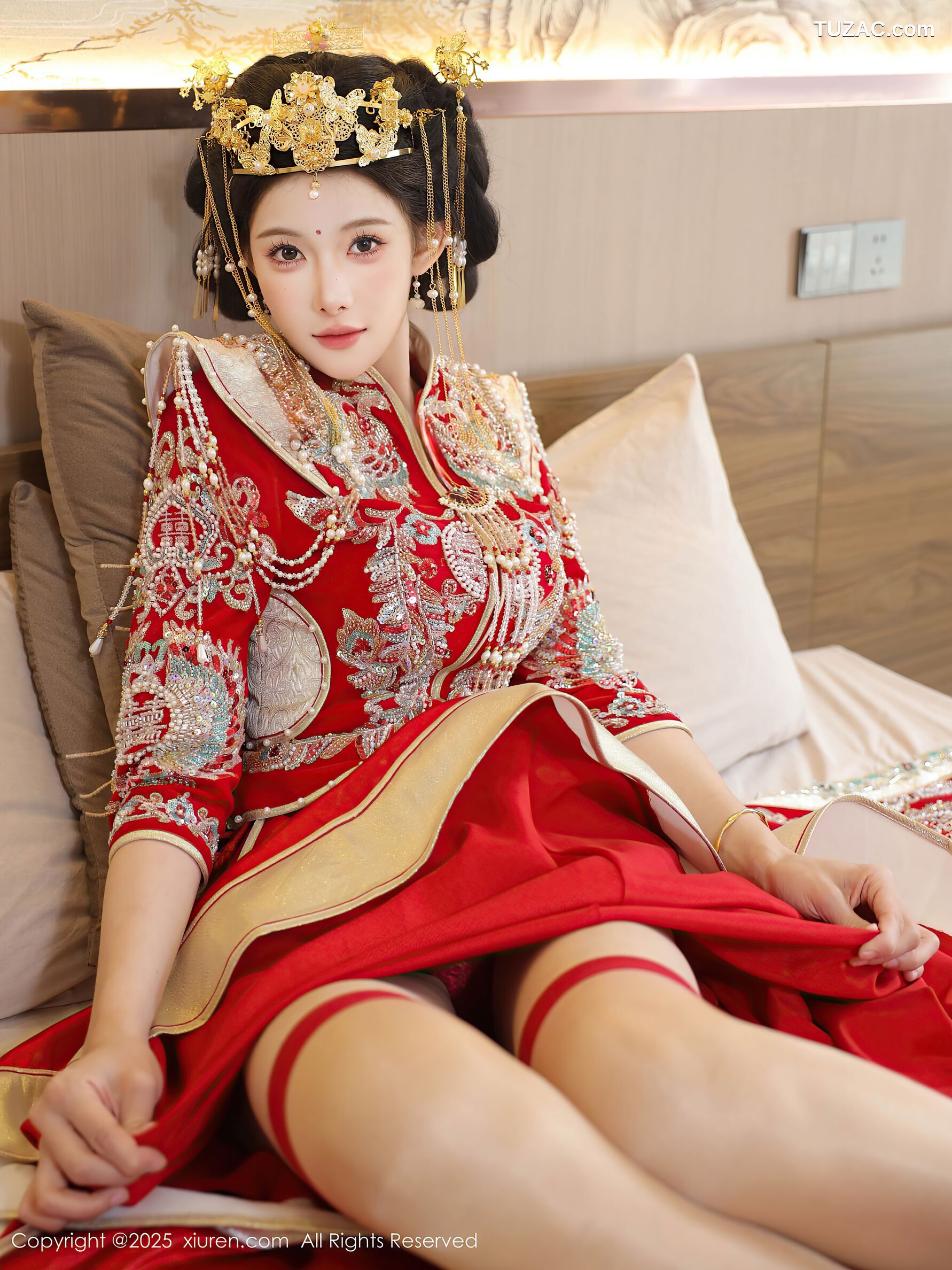 XiuRen秀人网-10742-梨霜儿-新娘红装红色内衣-2025.09.08