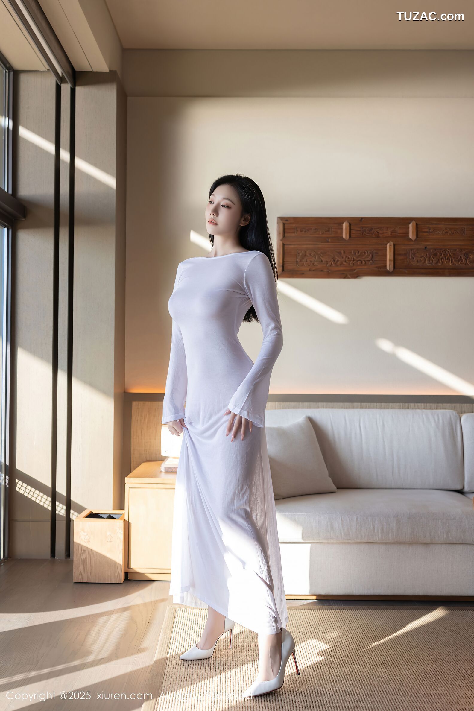 XiuRen秀人网-10747-安然anran-白色紧身连衣长裙裙诱人肉丝-2025.09.09