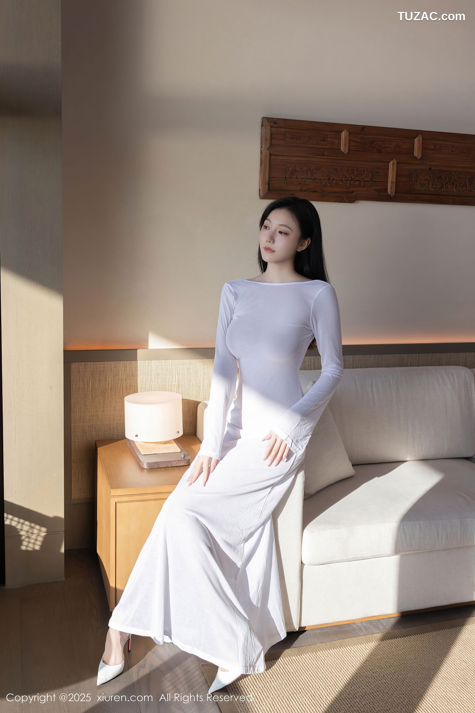 XiuRen秀人网-10747-安然anran-白色紧身连衣长裙裙诱人肉丝-2025.09.09