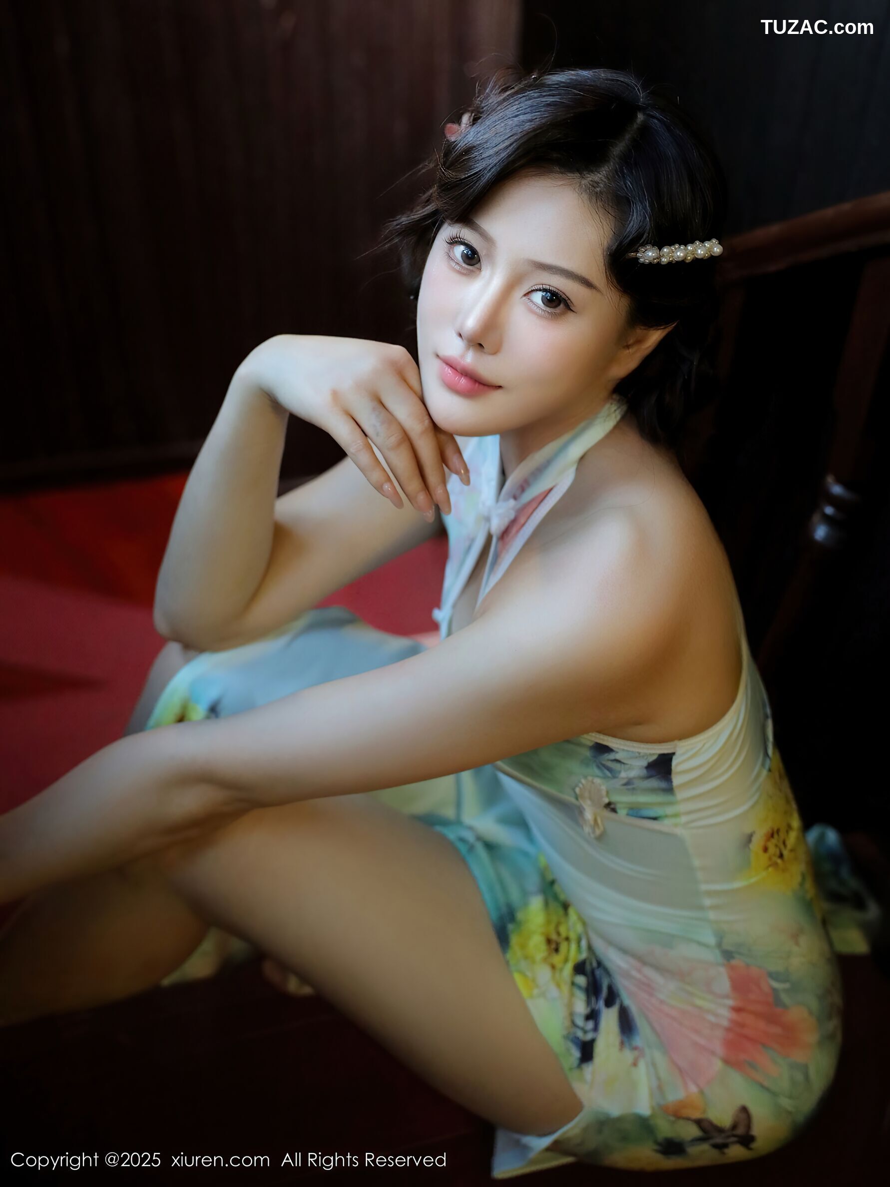 XiuRen秀人网-10749-莉莉安娜o-淡绿情趣旗袍-2025.09.10