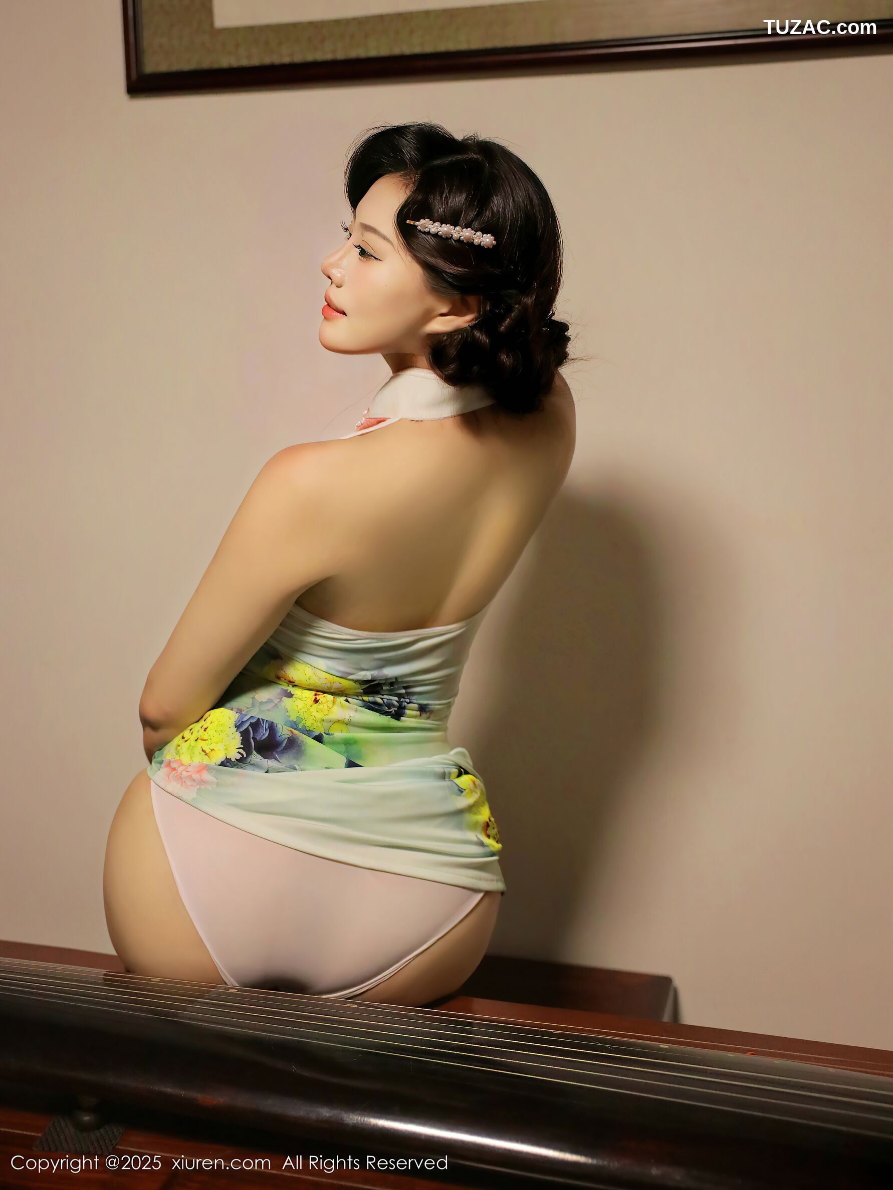 XiuRen秀人网-10749-莉莉安娜o-淡绿情趣旗袍-2025.09.10