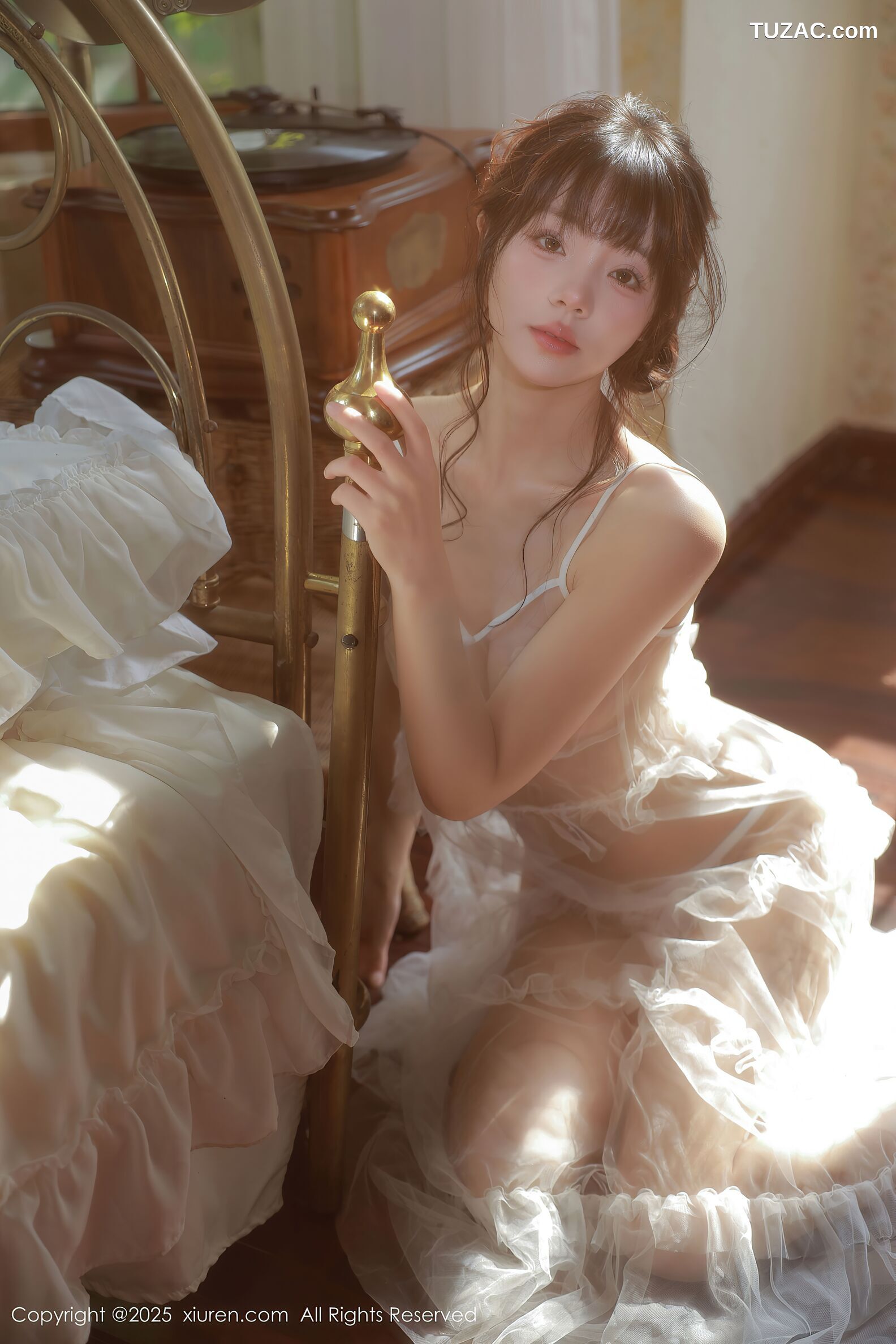 XiuRen秀人网-10799-佘贝拉-Bella-轻透白纱白色情趣内衣-2025.09.24
