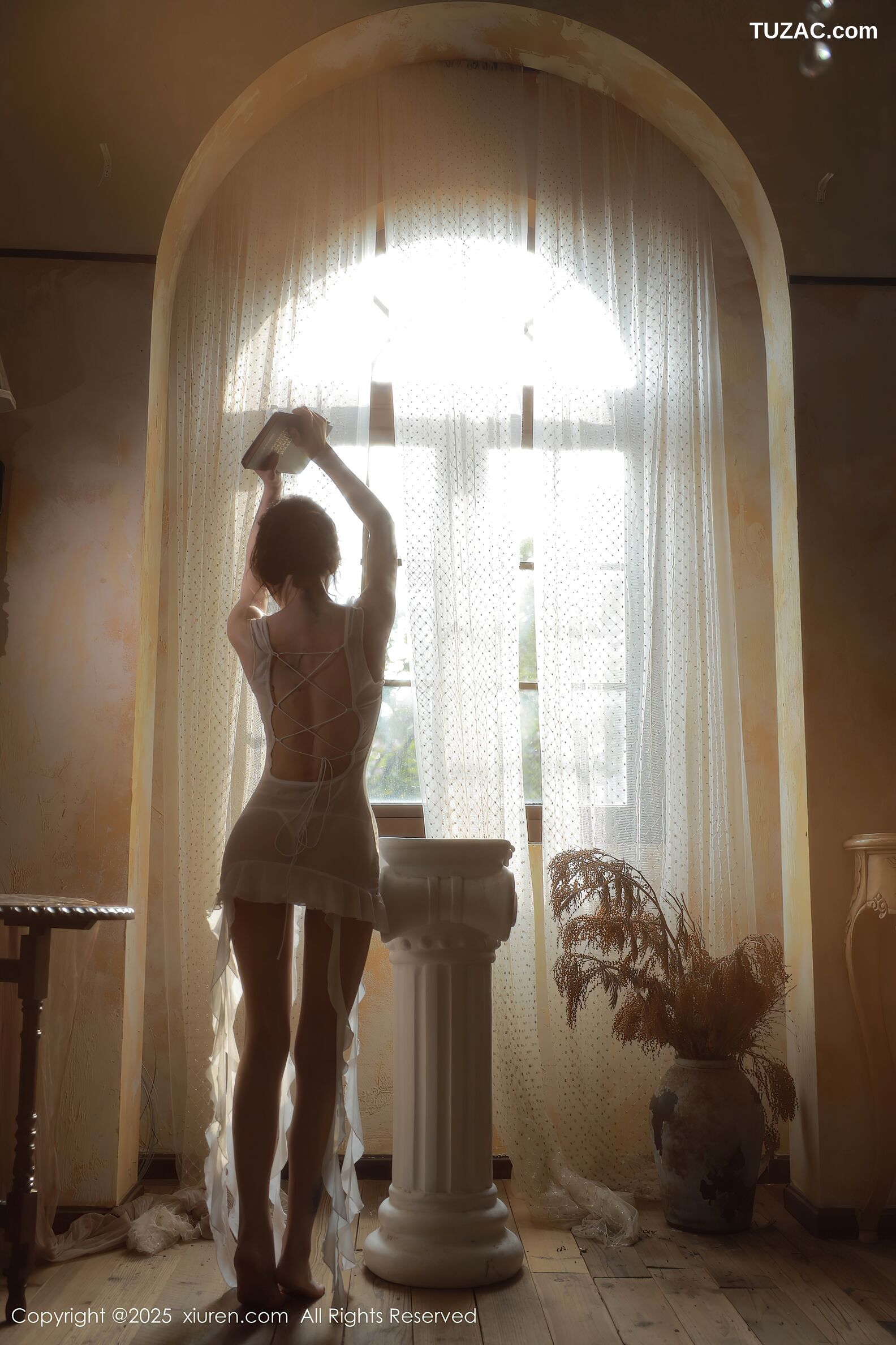 XiuRen秀人网-10799-佘贝拉-Bella-轻透白纱白色情趣内衣-2025.09.24