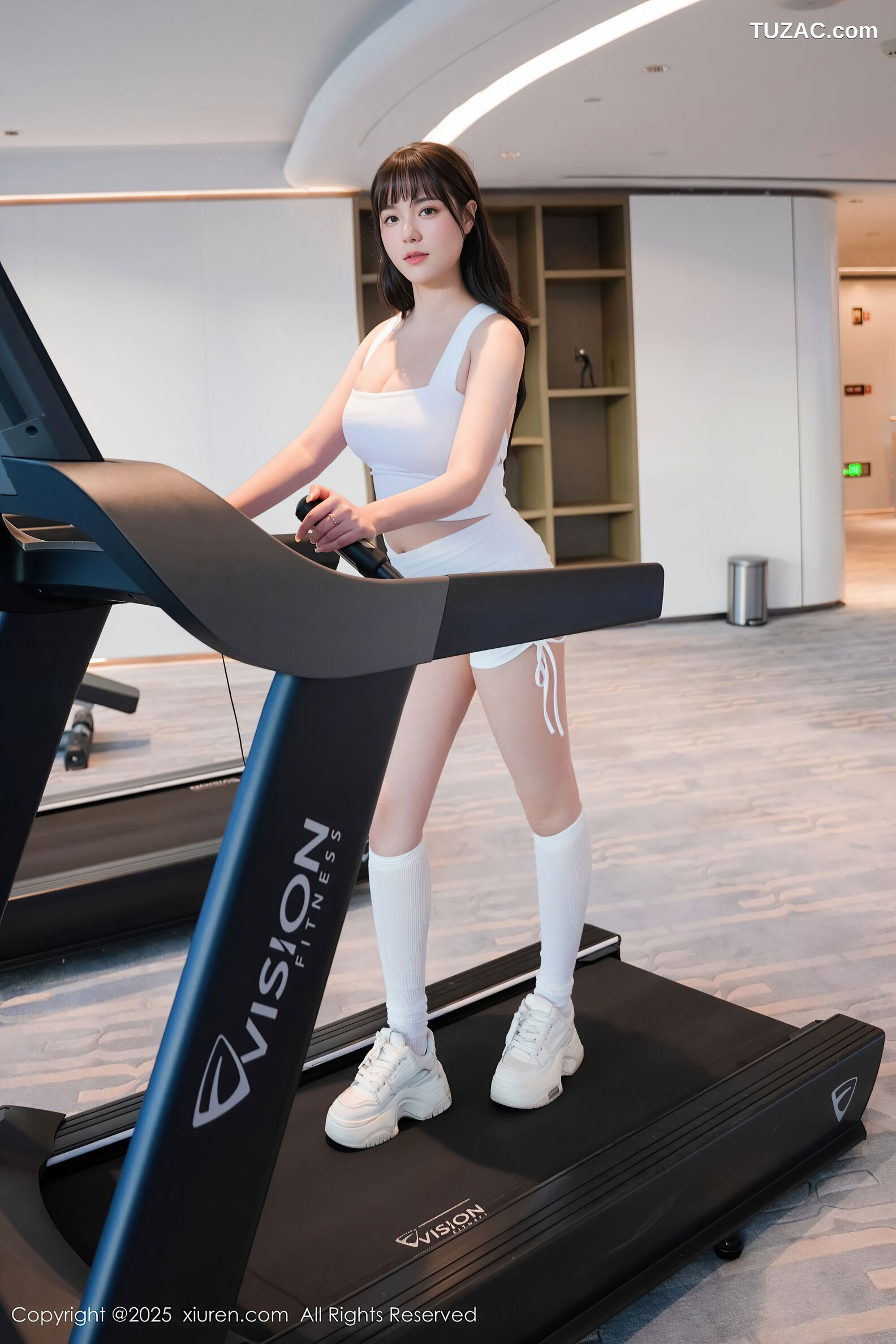 XiuRen秀人网-10808-软情-健身房场景白色运动背心短裤-2025.09.25