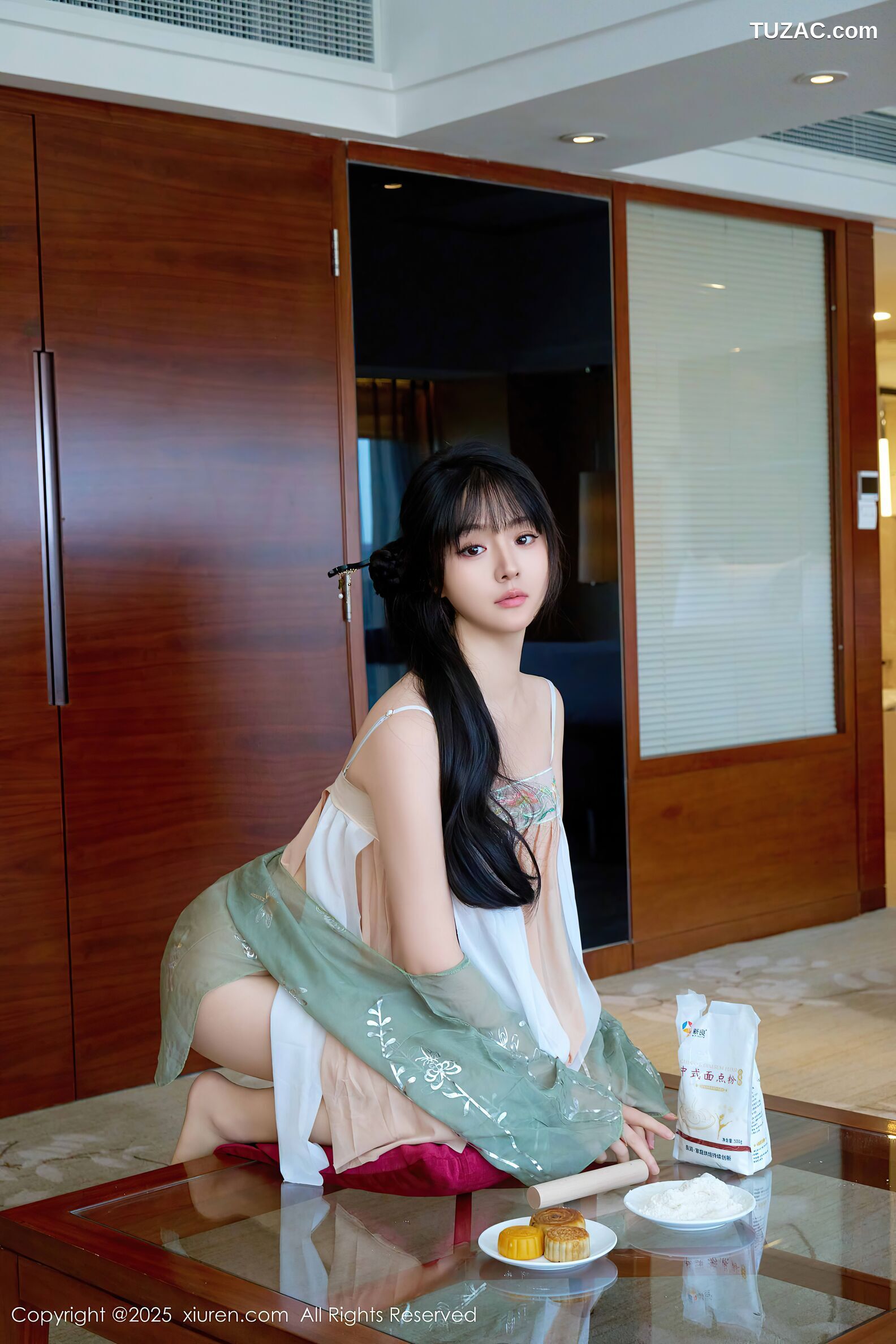 XiuRen秀人网-10818-沈南汐RuRu-童颜巨乳中秋主题古风绿白纱-2025.09.28