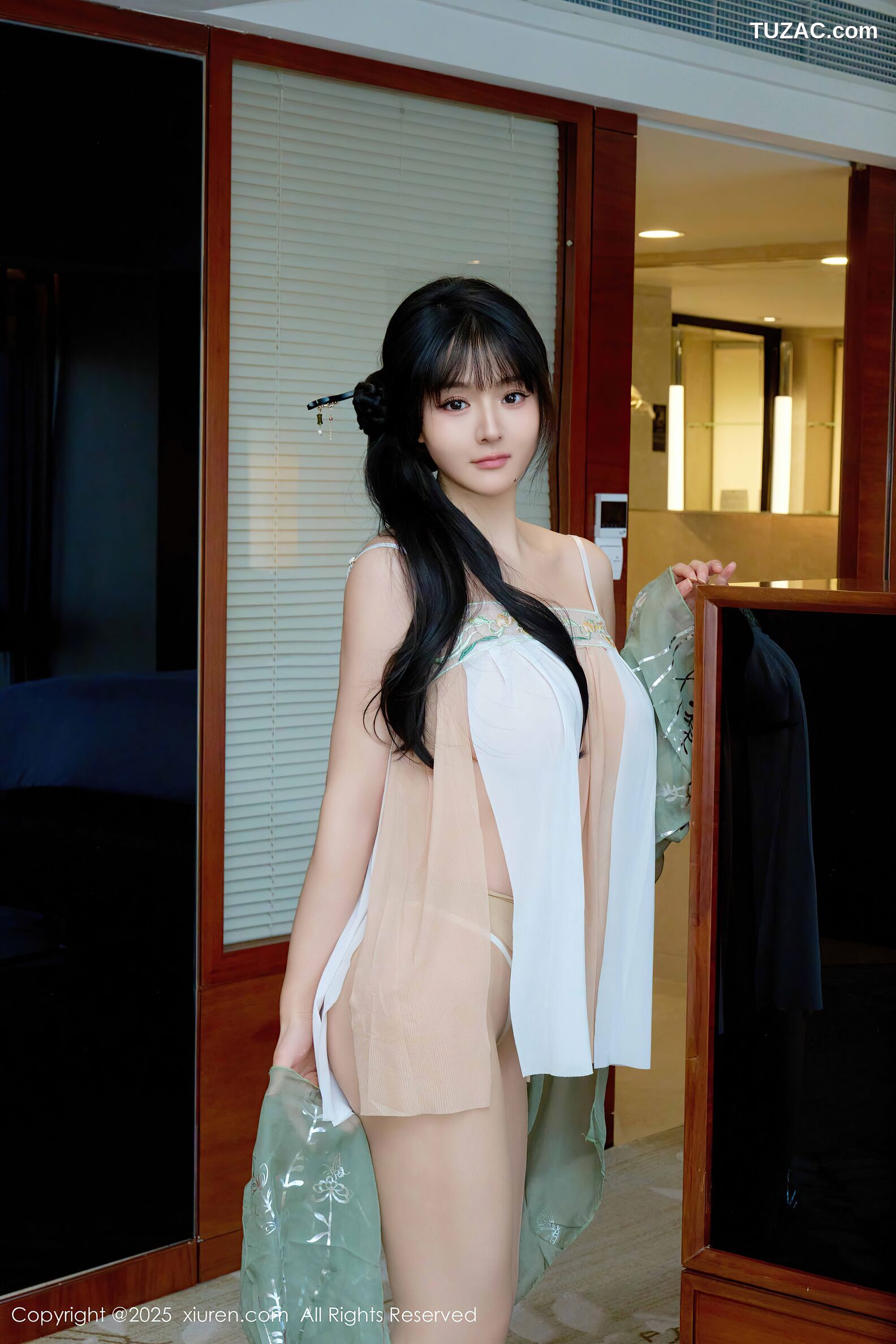 XiuRen秀人网-10818-沈南汐RuRu-童颜巨乳中秋主题古风绿白纱-2025.09.28