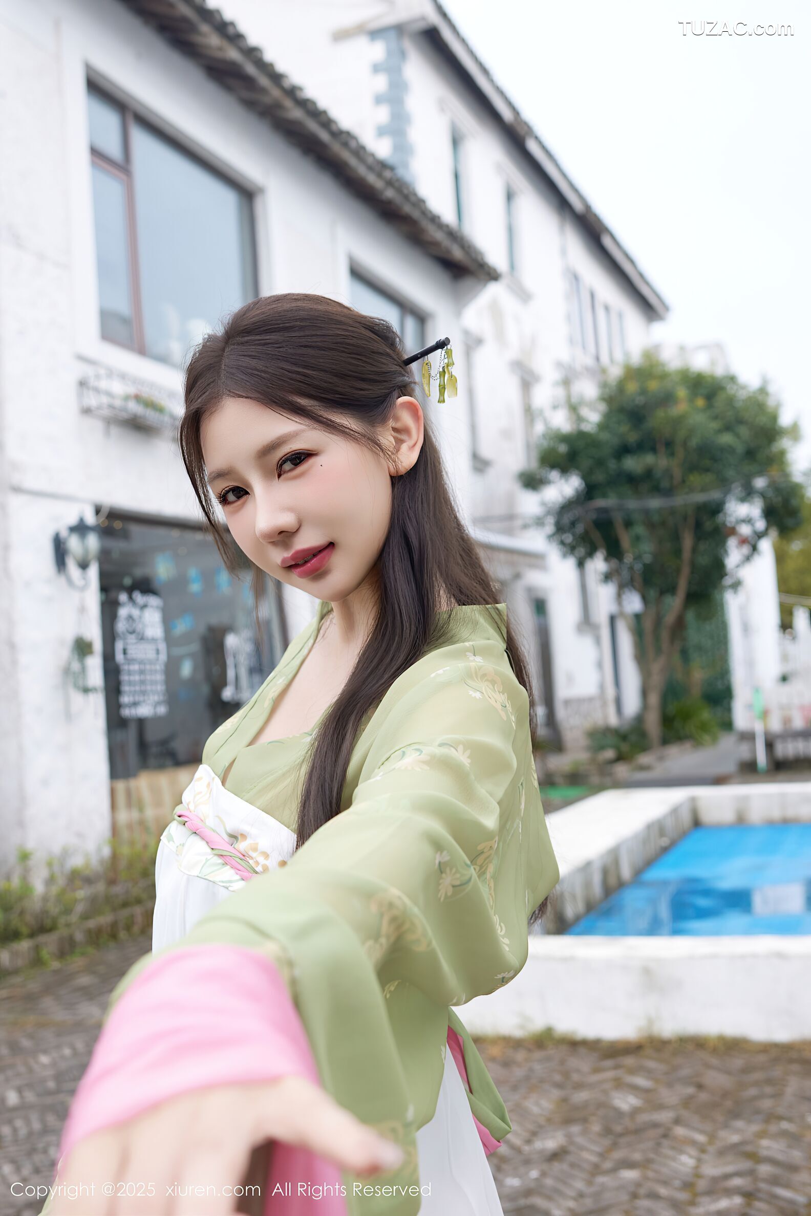 XiuRen秀人网-10834-尹甜甜-sunny-中秋主题古风绿纱衣白纱裙肉丝-2025.09.30