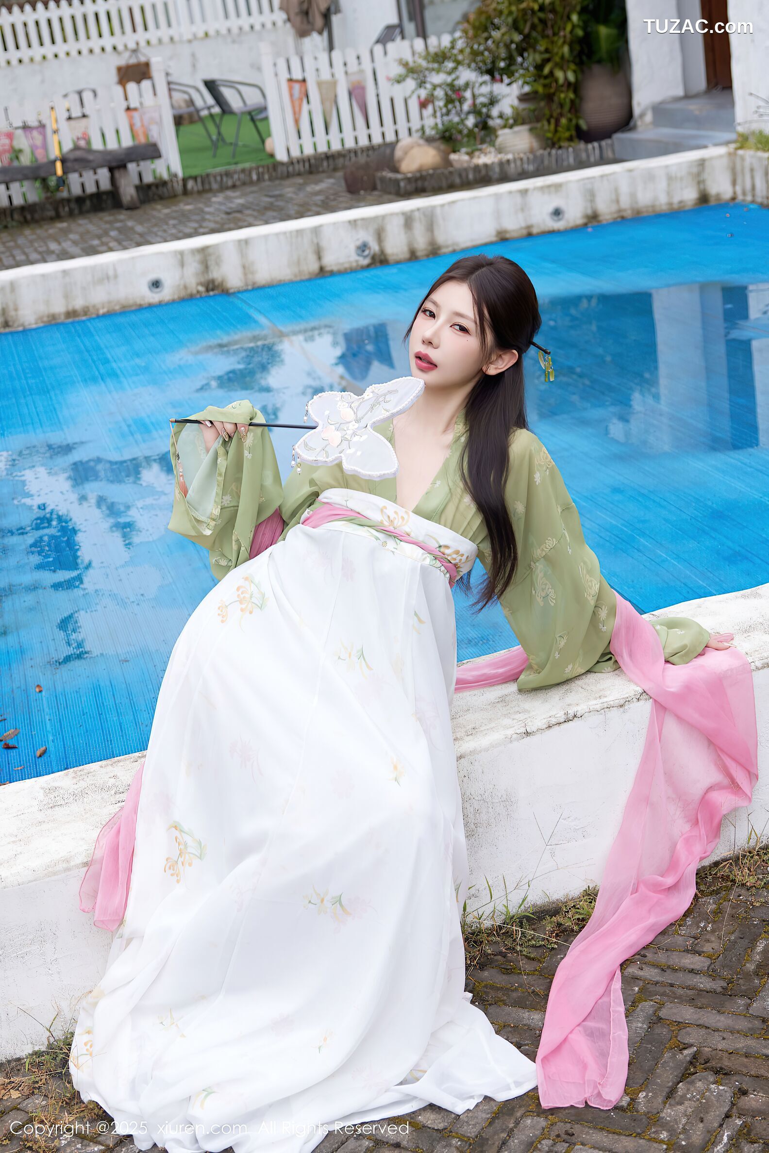XiuRen秀人网-10834-尹甜甜-sunny-中秋主题古风绿纱衣白纱裙肉丝-2025.09.30