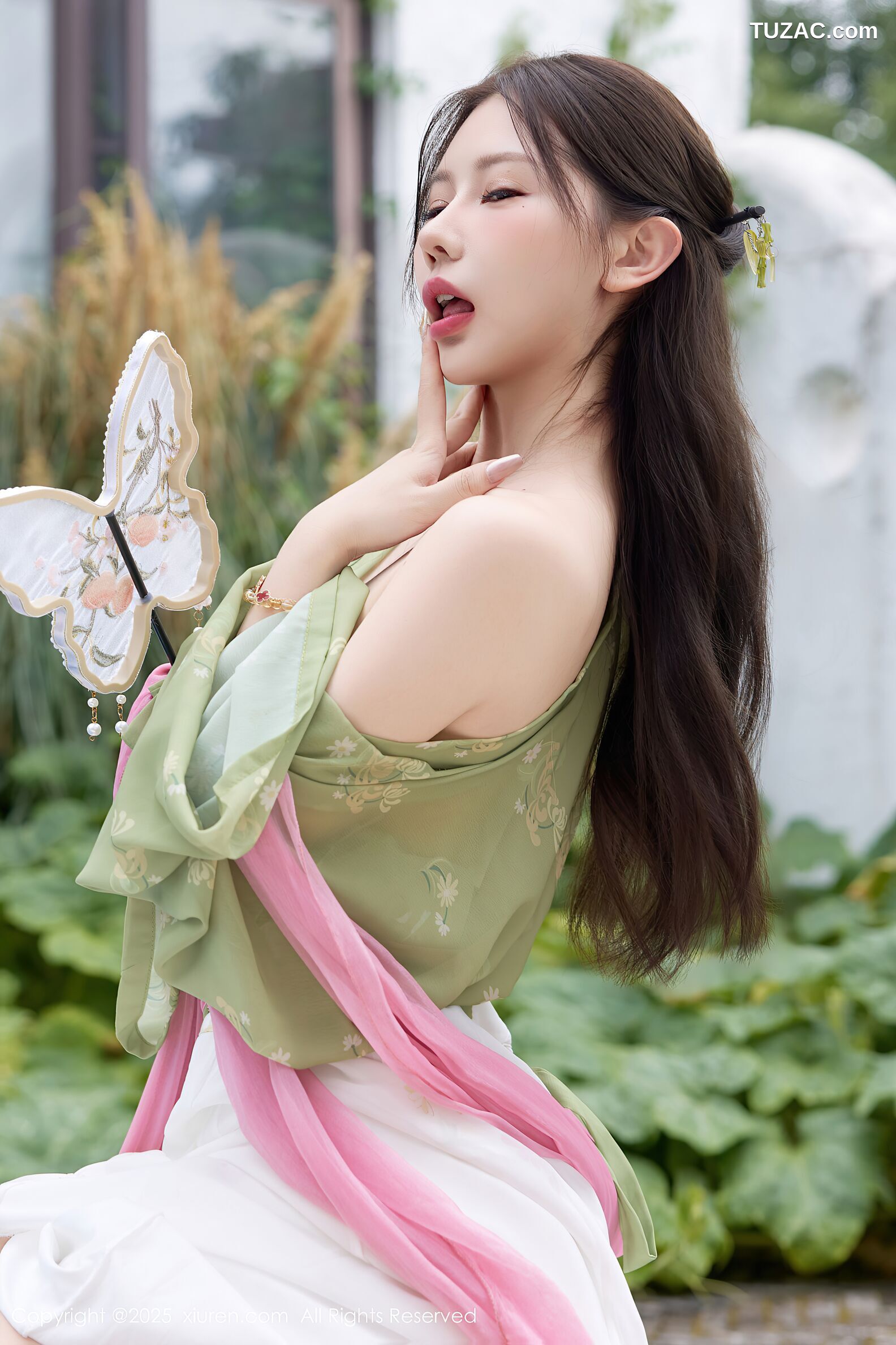 XiuRen秀人网-10834-尹甜甜-sunny-中秋主题古风绿纱衣白纱裙肉丝-2025.09.30