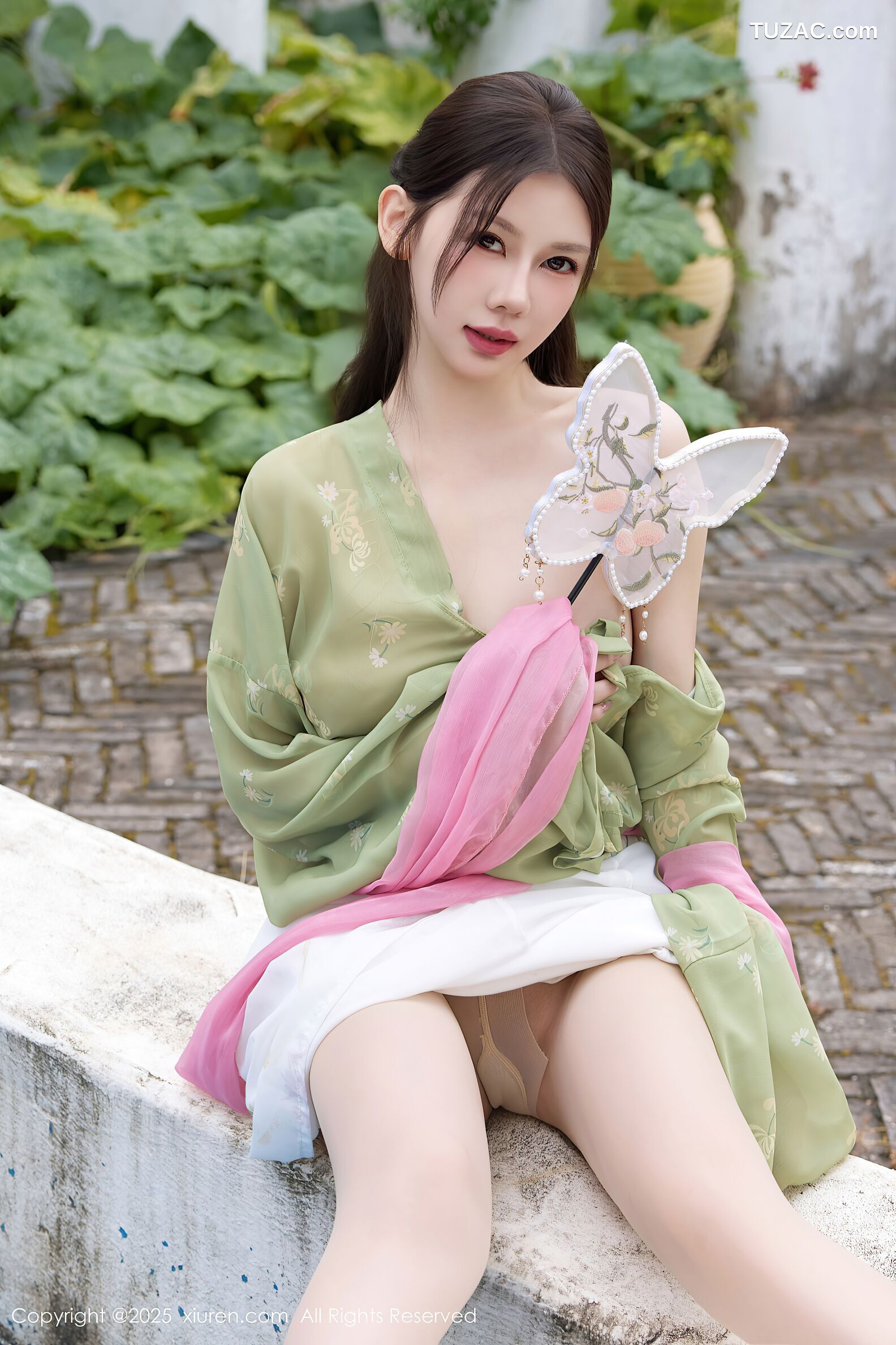 XiuRen秀人网-10834-尹甜甜-sunny-中秋主题古风绿纱衣白纱裙肉丝-2025.09.30