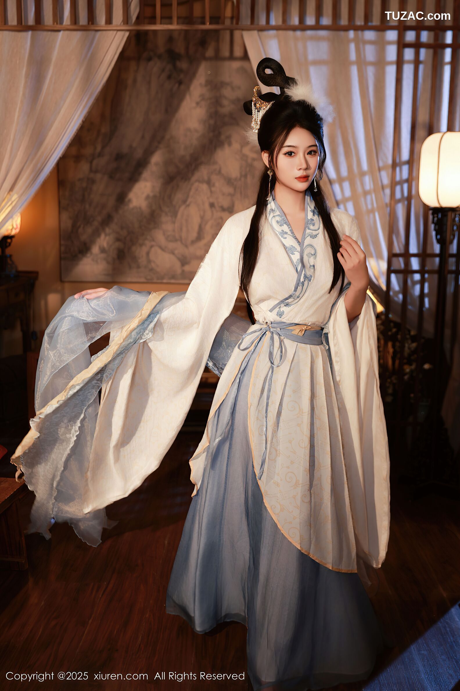 XiuRen秀人网-10835-南乔-中秋主题汉服白衣水蓝色肚兜-2025.09.30