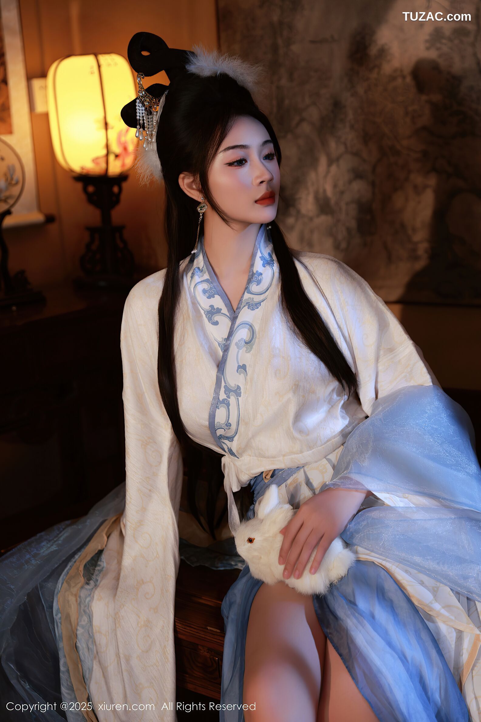 XiuRen秀人网-10835-南乔-中秋主题汉服白衣水蓝色肚兜-2025.09.30