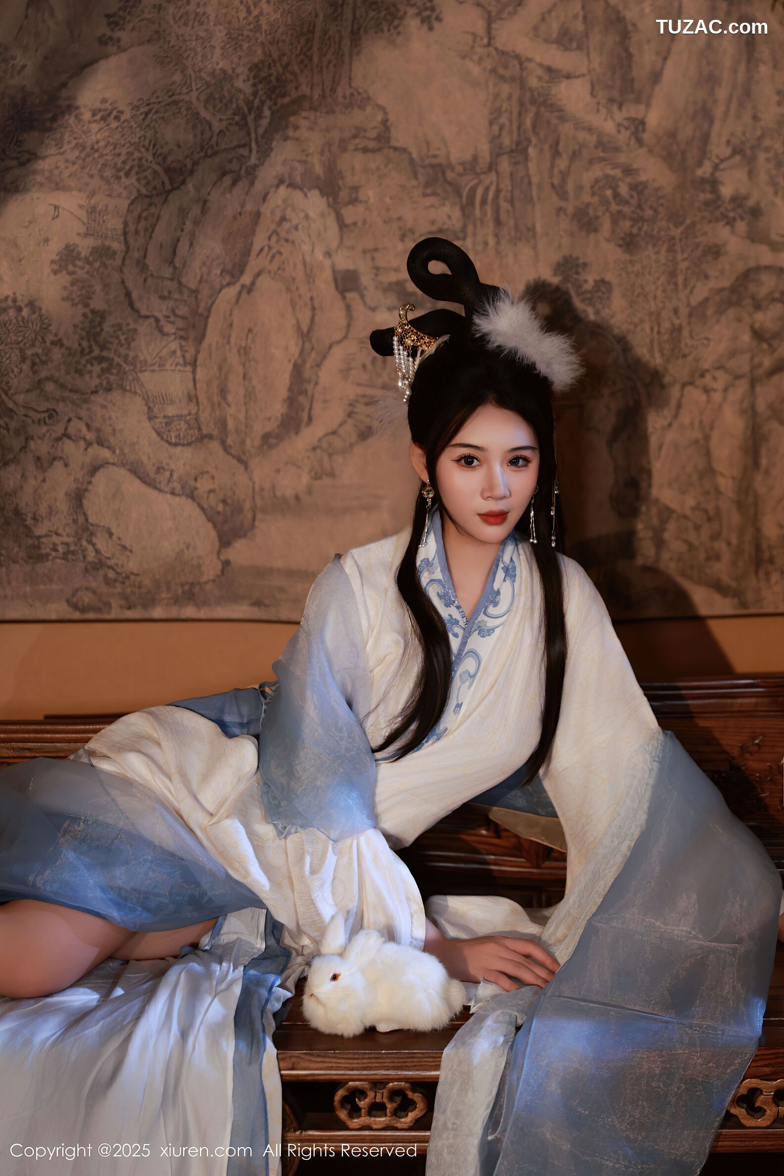 XiuRen秀人网-10835-南乔-中秋主题汉服白衣水蓝色肚兜-2025.09.30