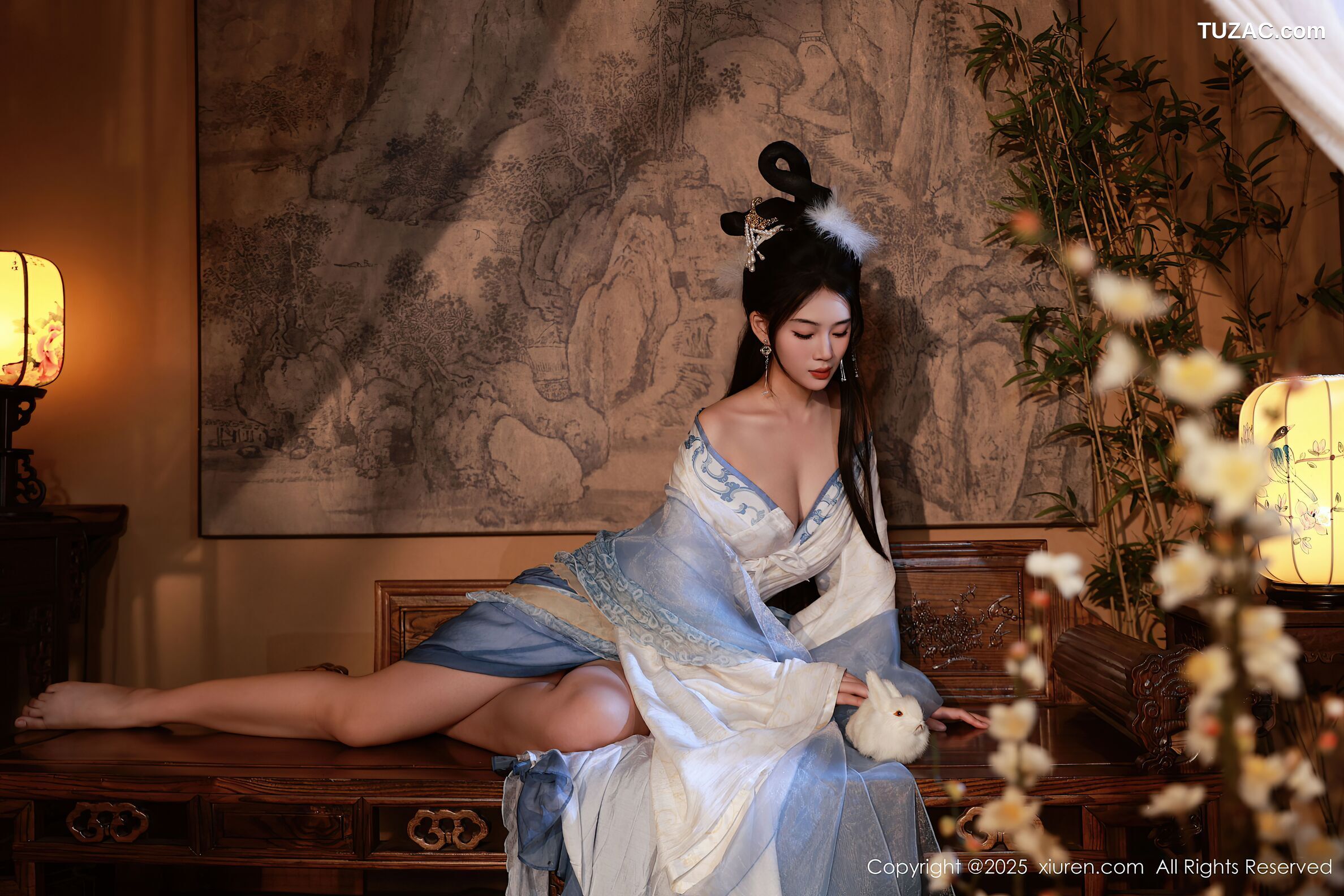 XiuRen秀人网-10835-南乔-中秋主题汉服白衣水蓝色肚兜-2025.09.30