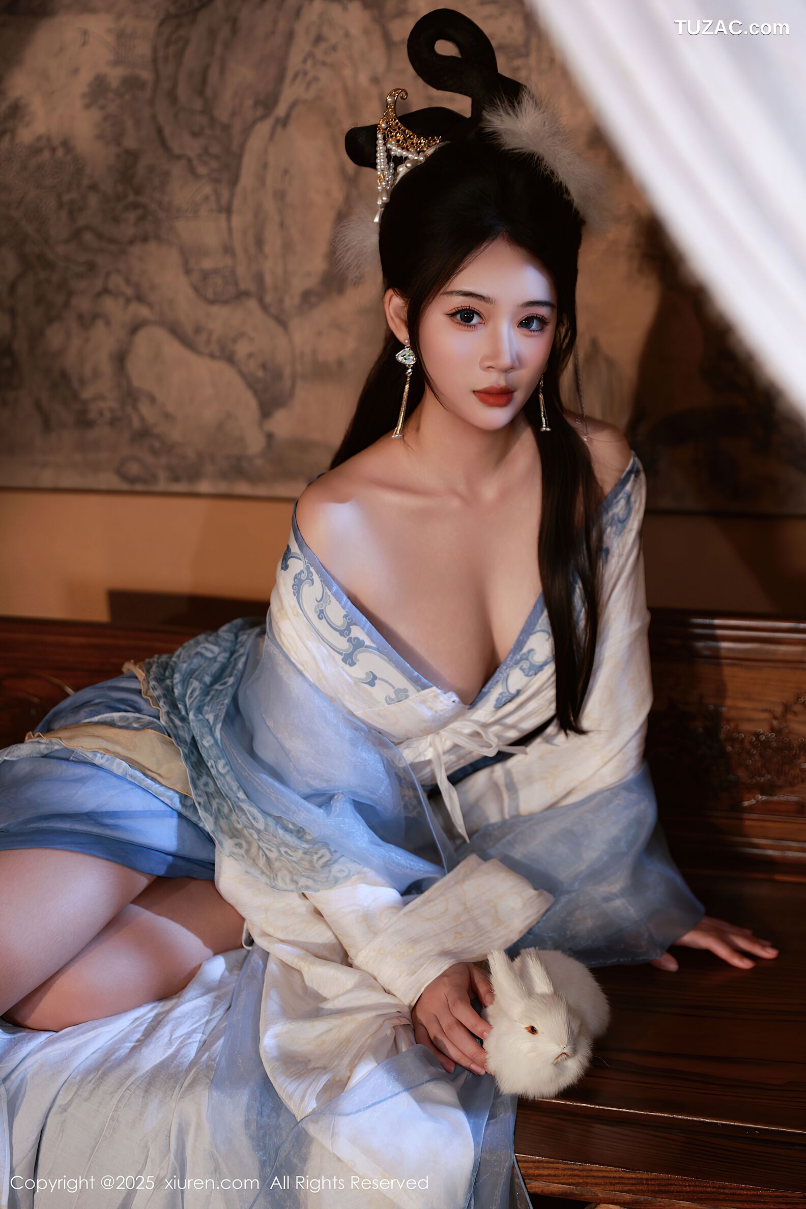 XiuRen秀人网-10835-南乔-中秋主题汉服白衣水蓝色肚兜-2025.09.30