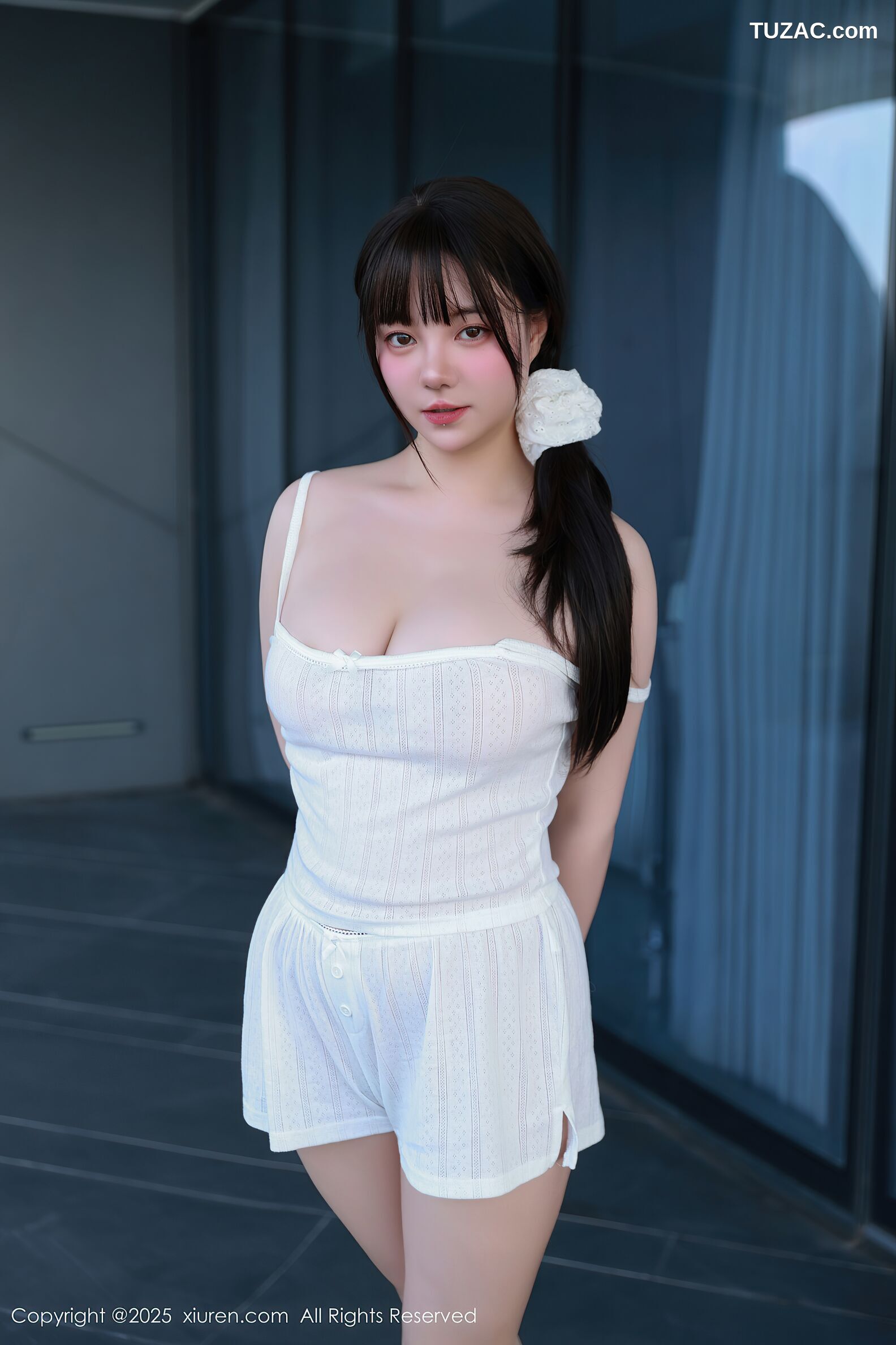 XiuRen秀人网-10841-软情-白色吊带短裤-2025.10.09