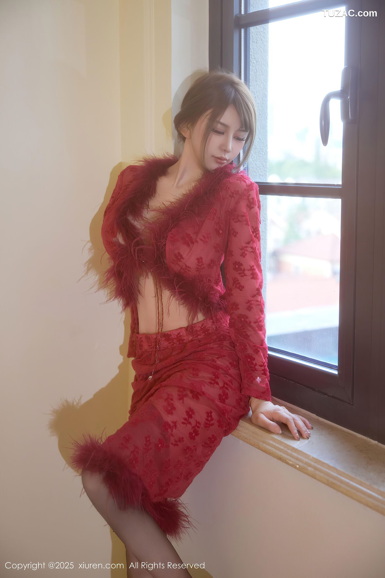XiuRen秀人网-10848-Zoe柚柚-美乳玉背红色复古服饰-2025.10.10