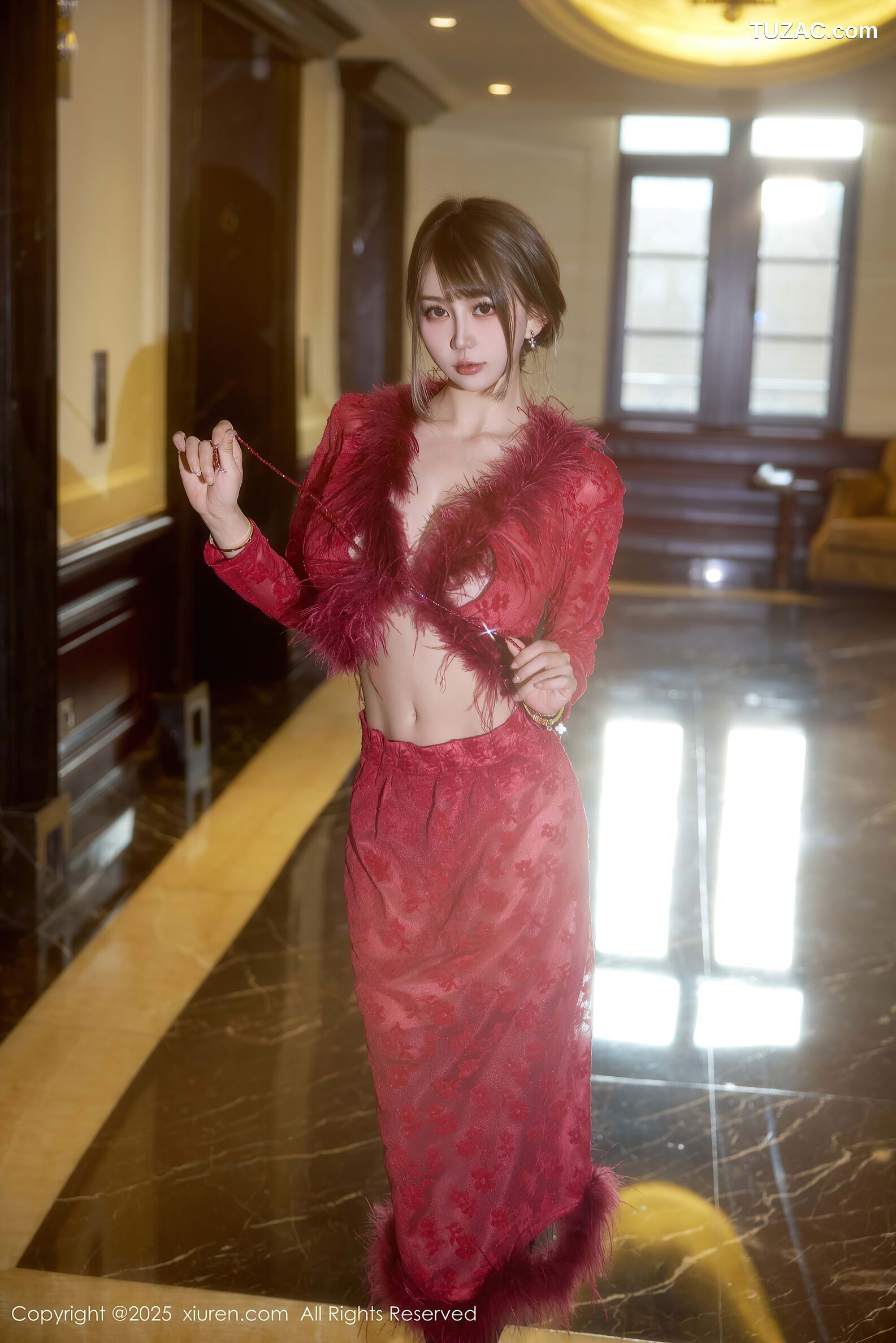 XiuRen秀人网-10848-Zoe柚柚-美乳玉背红色复古服饰-2025.10.10