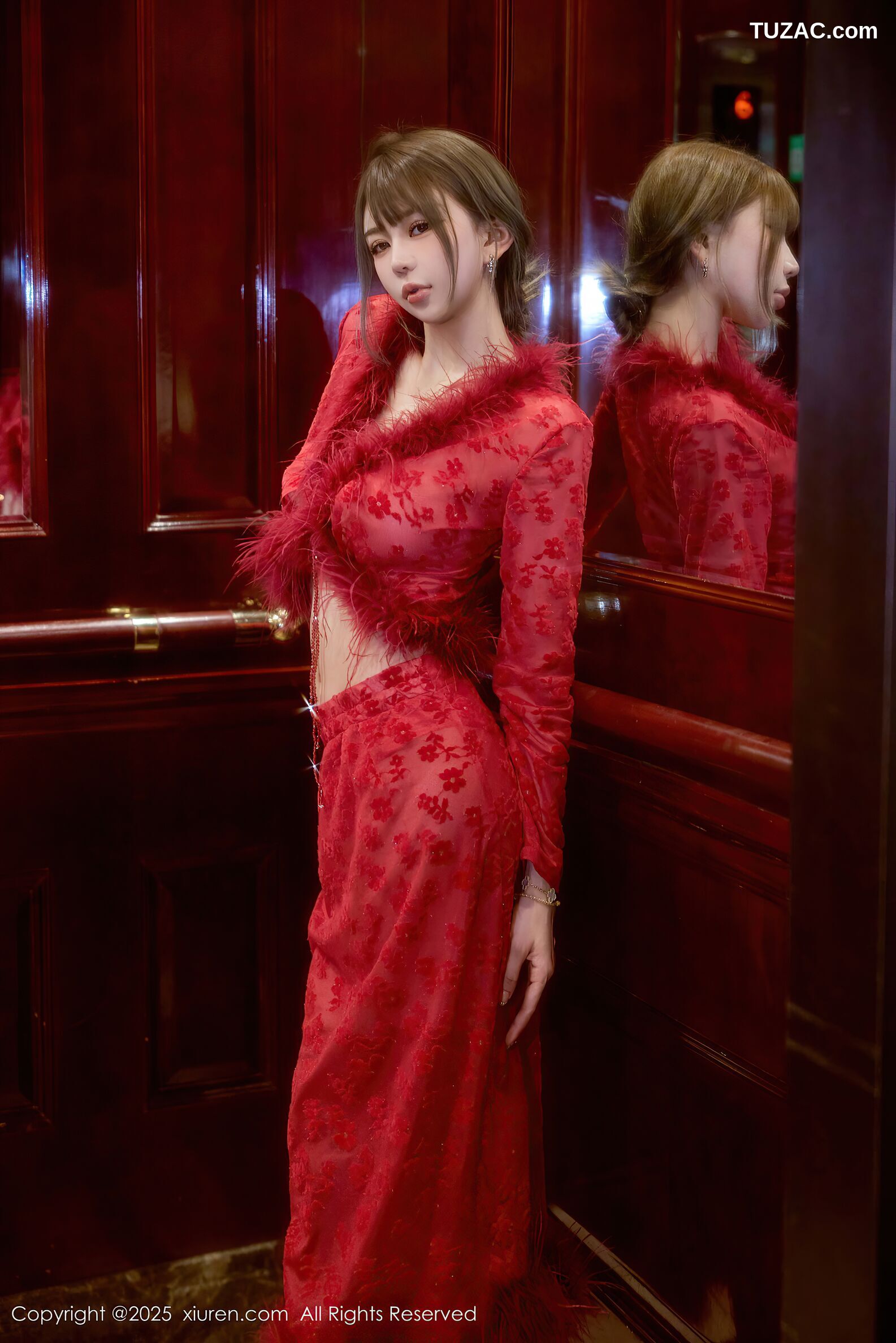 XiuRen秀人网-10848-Zoe柚柚-美乳玉背红色复古服饰-2025.10.10