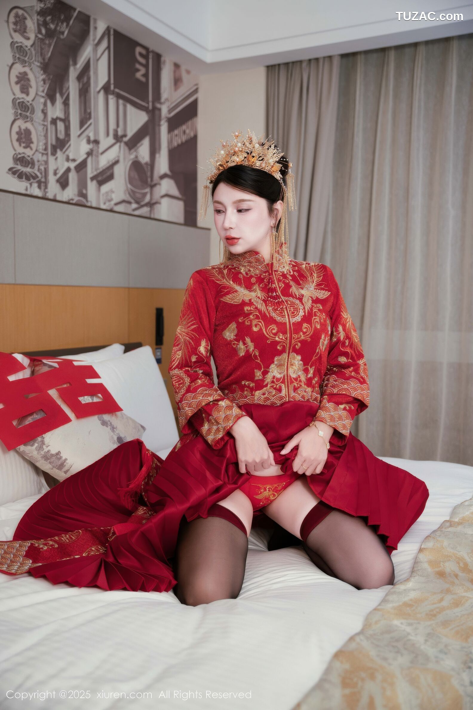 XiuRen秀人网-10865-小蛮妖Yummy-新娘红装红色内衣黑丝-2025.10.14