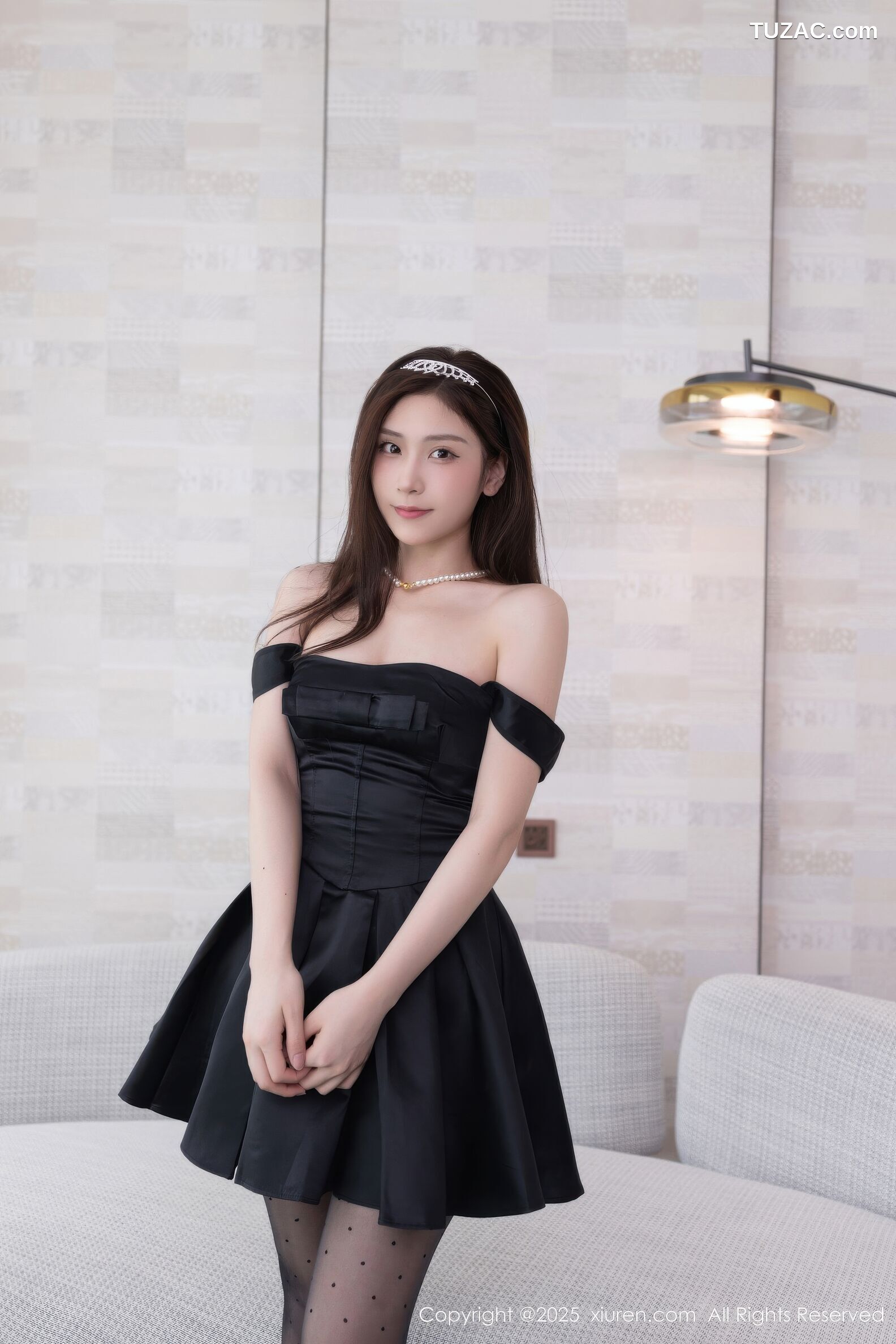 XiuRen秀人网-10878-刘婷婷-黑色连衣短裙魅惑黑丝-2025.10.16