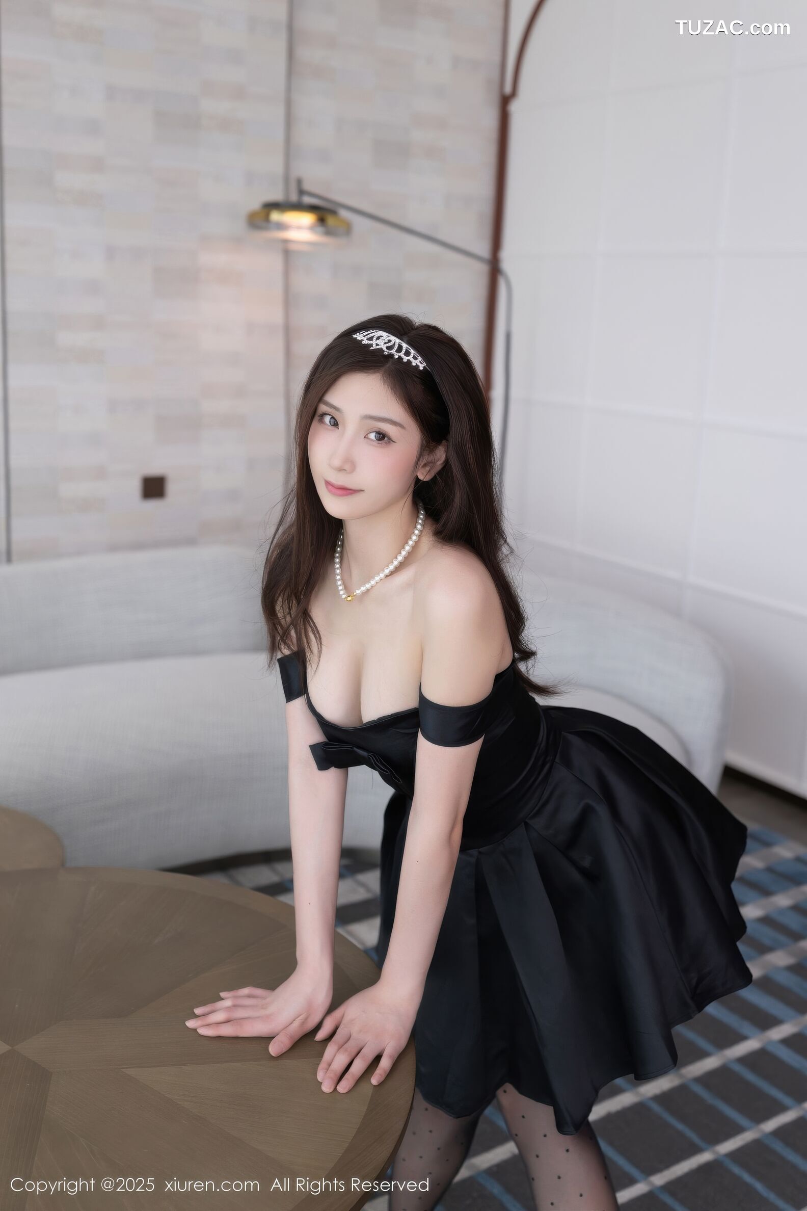 XiuRen秀人网-10878-刘婷婷-黑色连衣短裙魅惑黑丝-2025.10.16