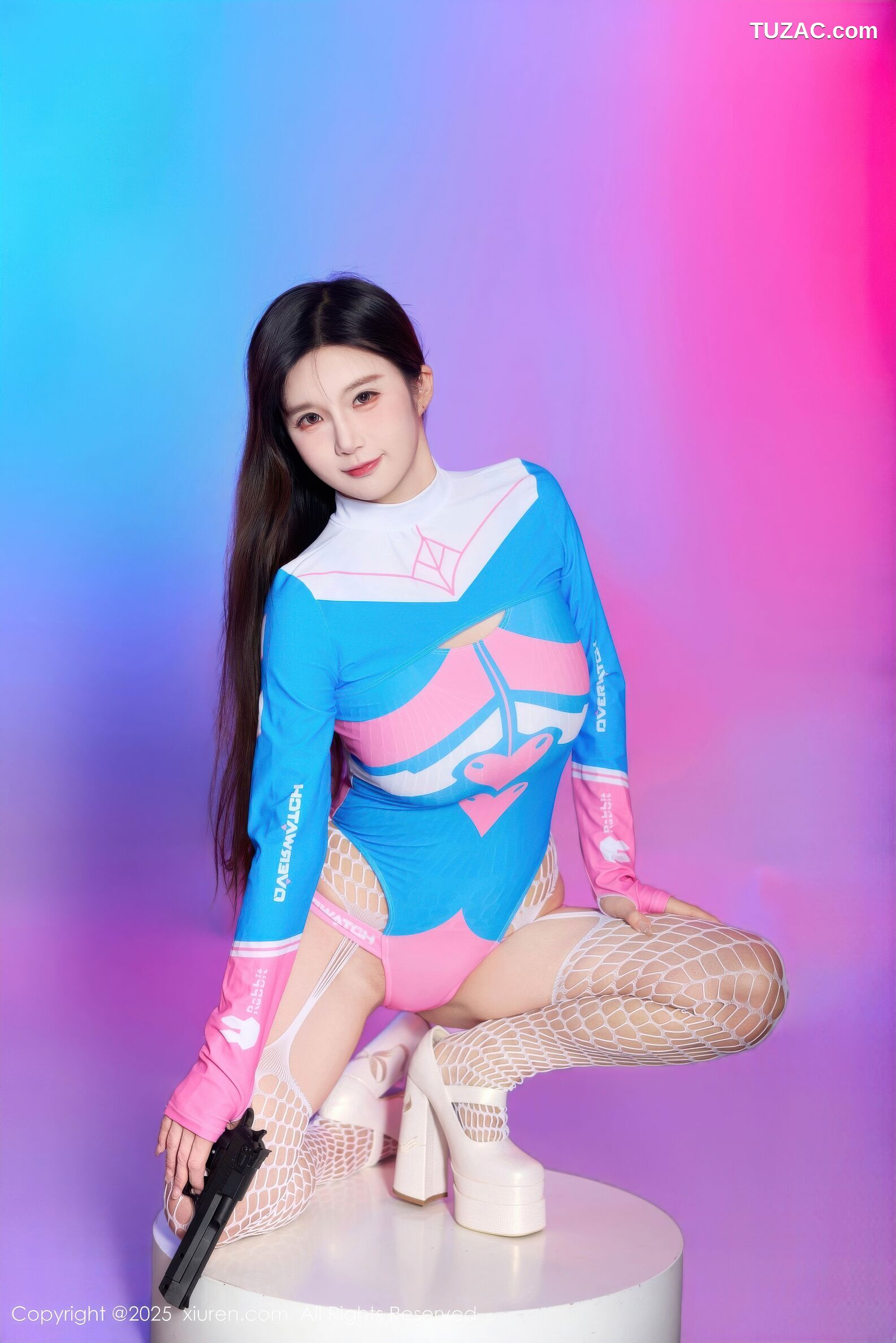 XiuRen秀人网-10886-小肉肉咪-蓝衣Cos女枪手白色网袜-2025.10.17