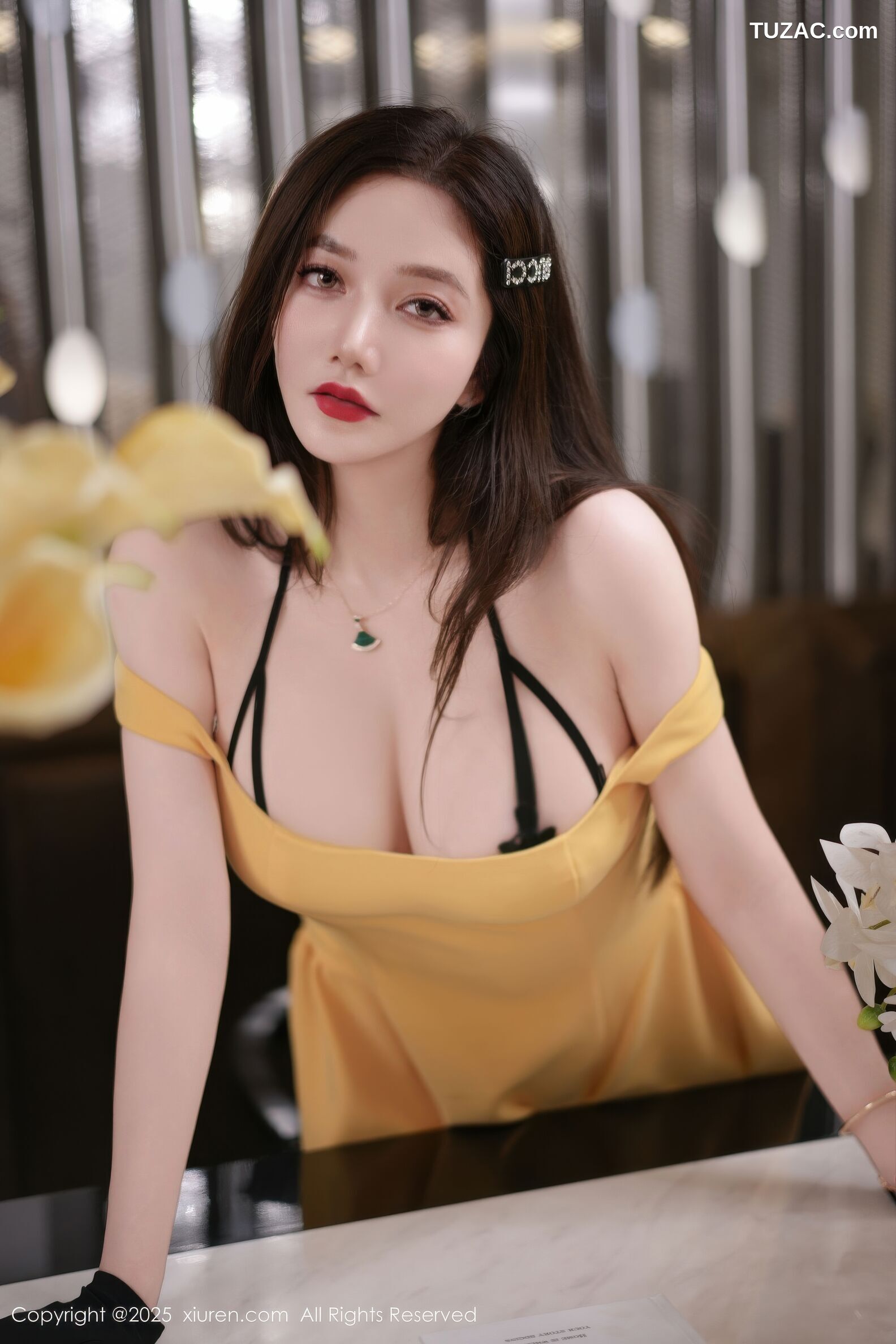 XiuRen秀人网-10897-心妍小公主-黄色连衣短裙黑色情趣内衣-2025.10.22