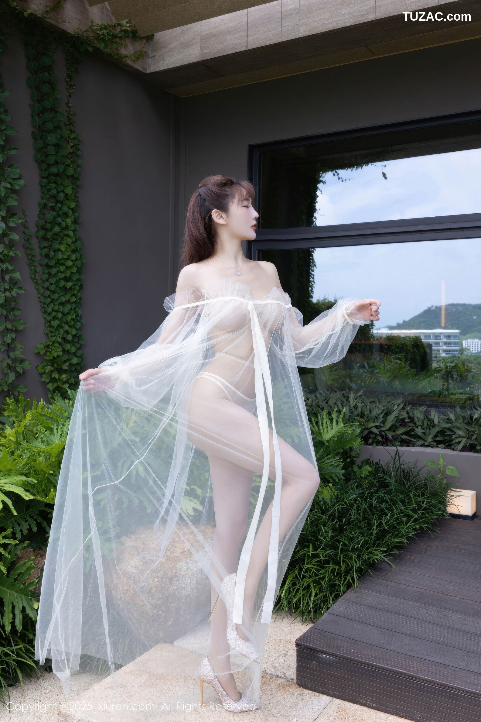 XiuRen秀人网-10903-陆萱萱-轻透白纱肉色丝袜-2025.10.23
