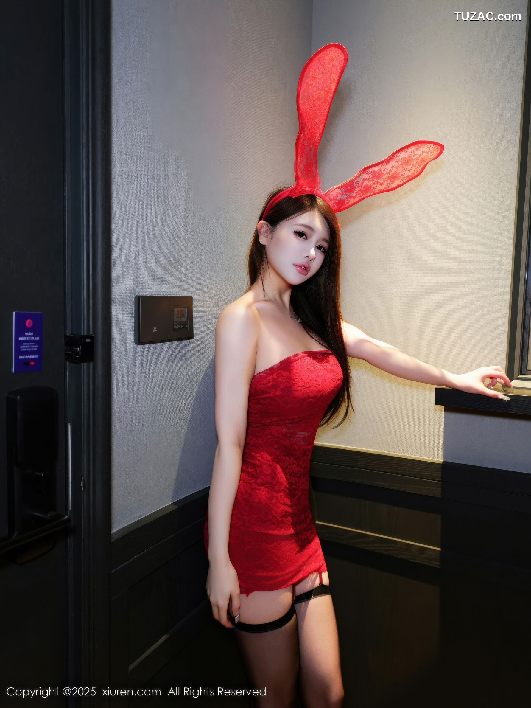 XiuRen秀人网-10907-甜妮-红色短裙兔女郎黑丝-2025.10.24
