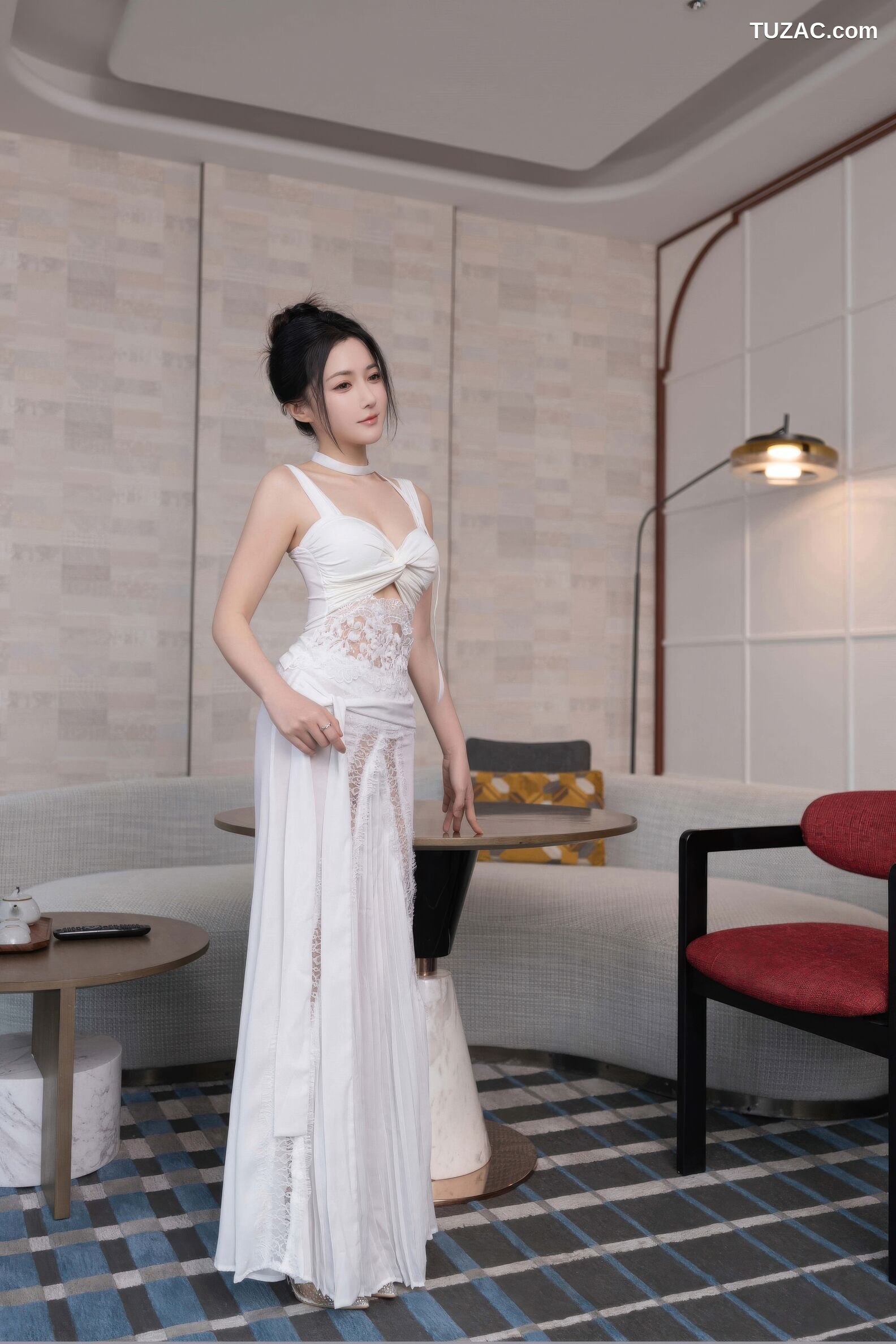 XiuRen秀人网-10911-鱼子酱Fish-白色长裙婀娜动人-2025.10.24
