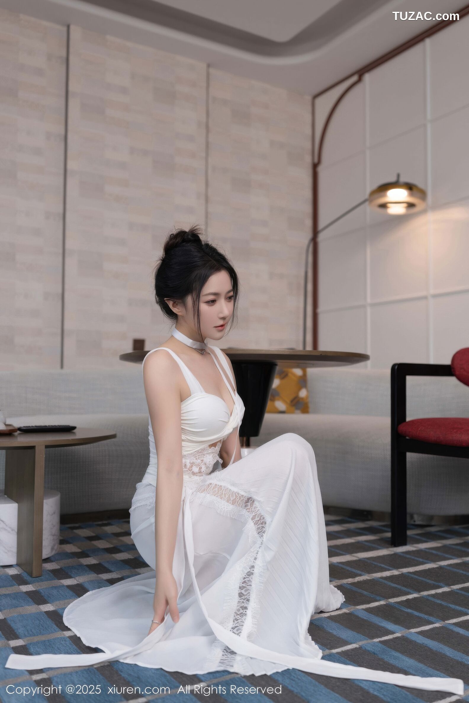 XiuRen秀人网-10911-鱼子酱Fish-白色长裙婀娜动人-2025.10.24