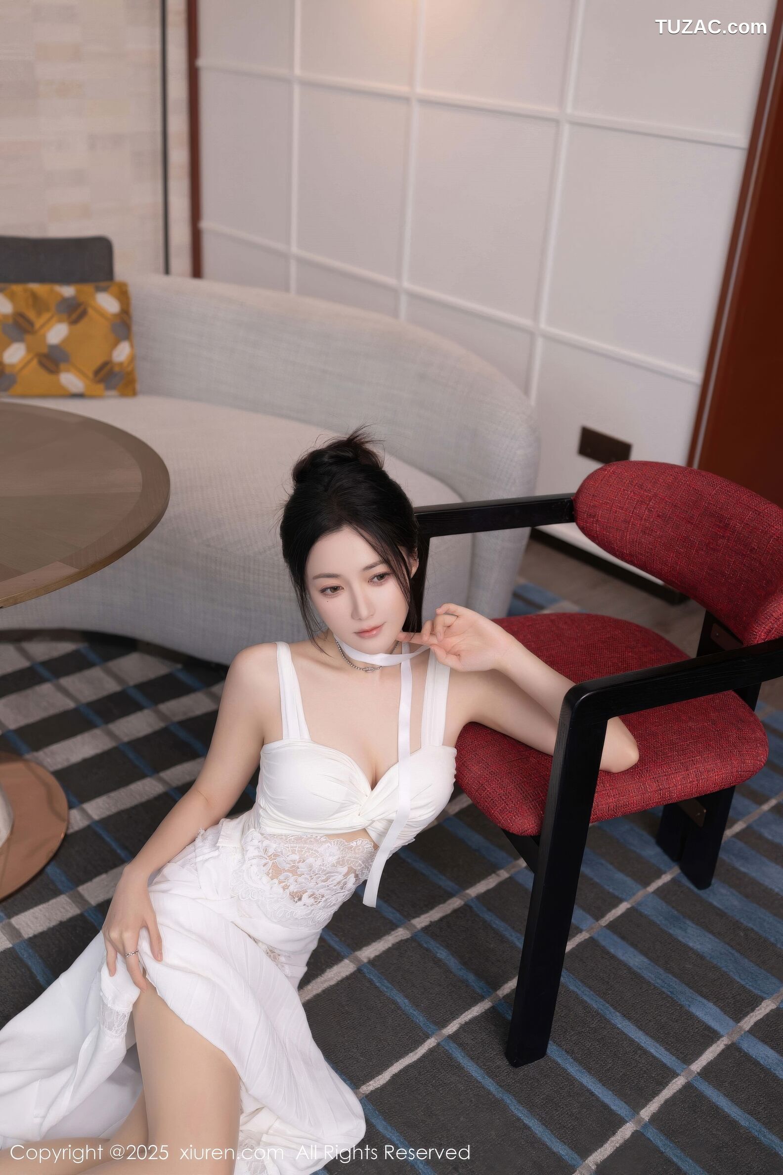 XiuRen秀人网-10911-鱼子酱Fish-白色长裙婀娜动人-2025.10.24