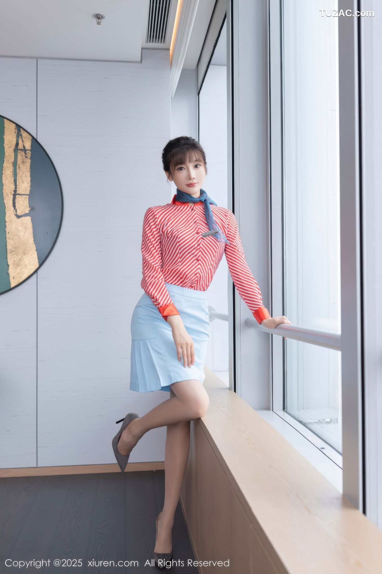 XiuRen秀人网-10932-陆萱萱-空姐紫色蕾丝内衣-2025.10.30